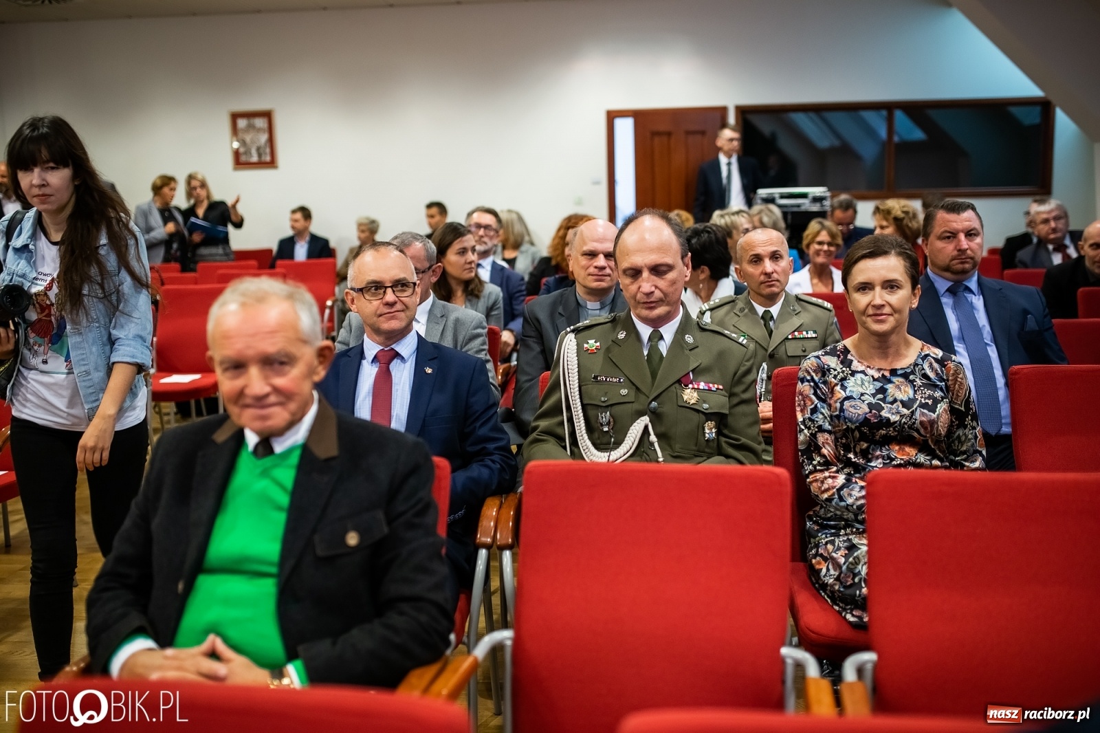 Zdjęcie w galerii na portalu naszraciborz.pl: Gaudeamus igitur zabrzmiało na zamku. PWSZ rozpoczęła nowy rok akademicki wiadomości z regionu