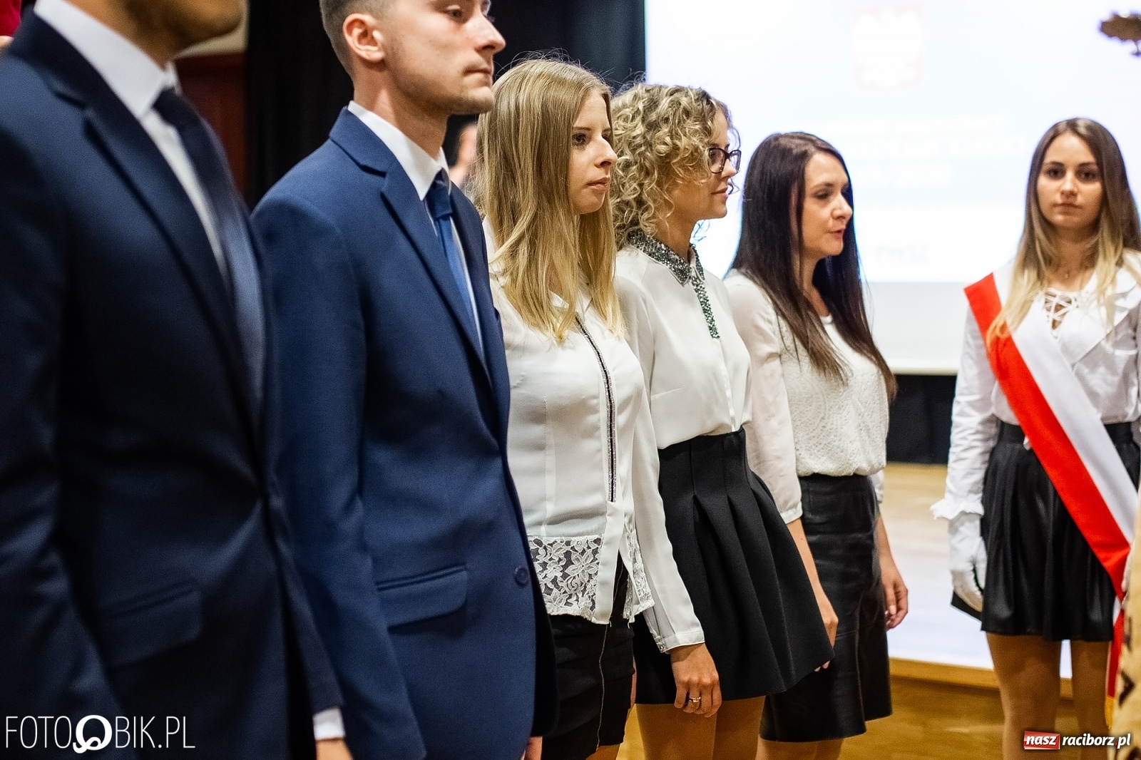 Zdjęcie w galerii na portalu naszraciborz.pl: Gaudeamus igitur zabrzmiało na zamku. PWSZ rozpoczęła nowy rok akademicki wiadomości z regionu