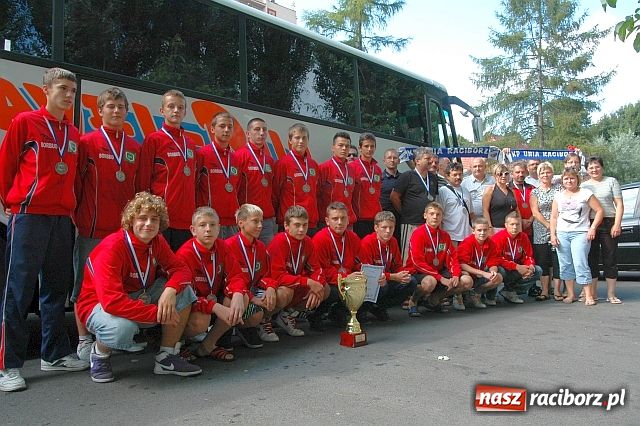 Zdjęcie w galerii na portalu naszraciborz.pl: Juniorzy OSiR-u wrócili ze srebrem wiadomości z regionu