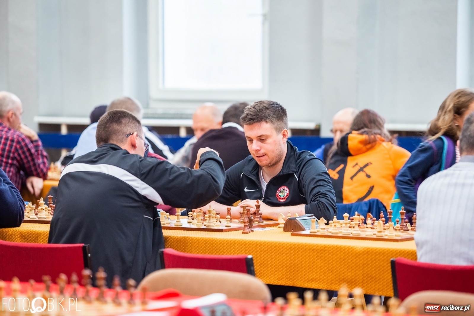 Zdjęcie w galerii na portalu naszraciborz.pl: Szachowy memoriał im. Alfreda Chrobaka w raciborskim MOS wiadomości z regionu
