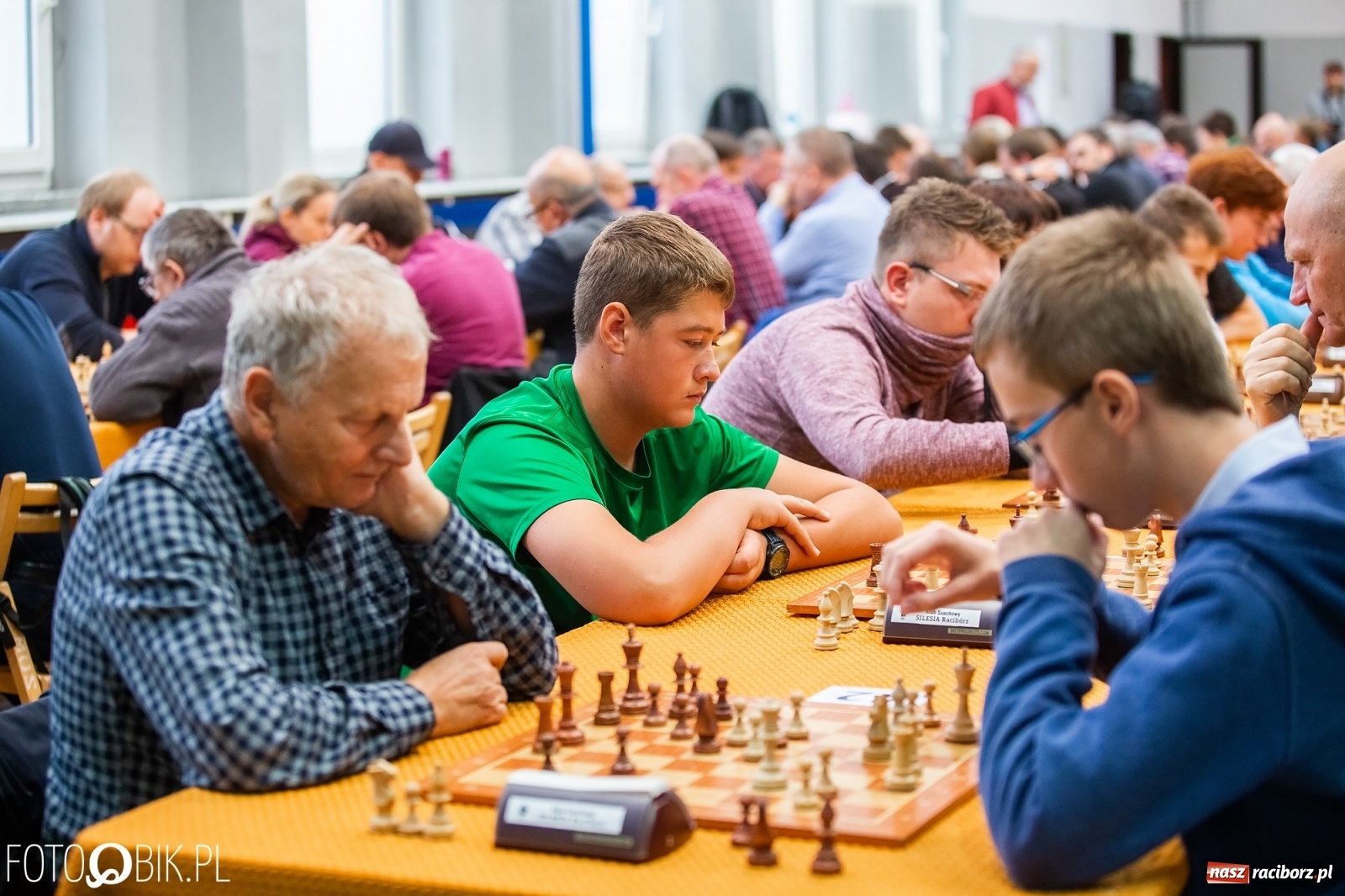 Zdjęcie w galerii na portalu naszraciborz.pl: Szachowy memoriał im. Alfreda Chrobaka w raciborskim MOS wiadomości z regionu