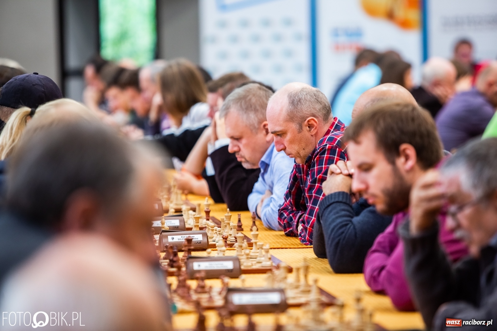 Zdjęcie w galerii na portalu naszraciborz.pl: Szachowy memoriał im. Alfreda Chrobaka w raciborskim MOS wiadomości z regionu
