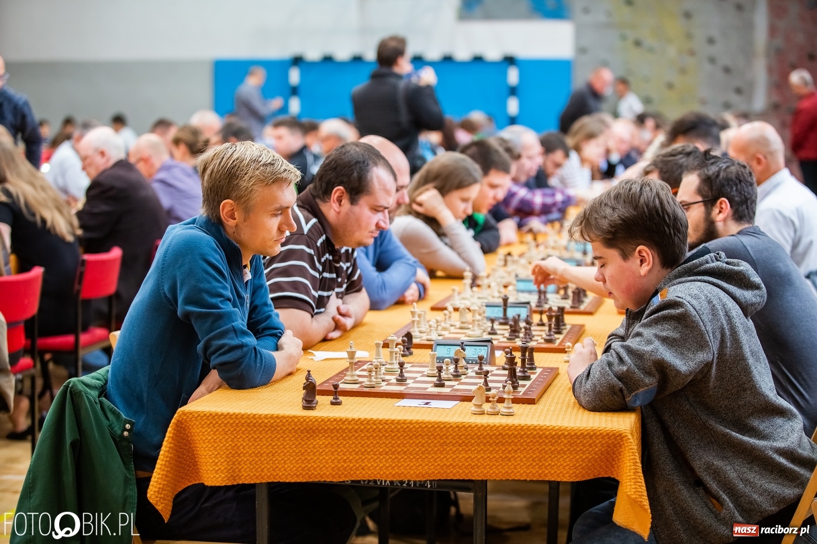 Zdjęcie w galerii na portalu naszraciborz.pl: Szachowy memoriał im. Alfreda Chrobaka w raciborskim MOS wiadomości z regionu