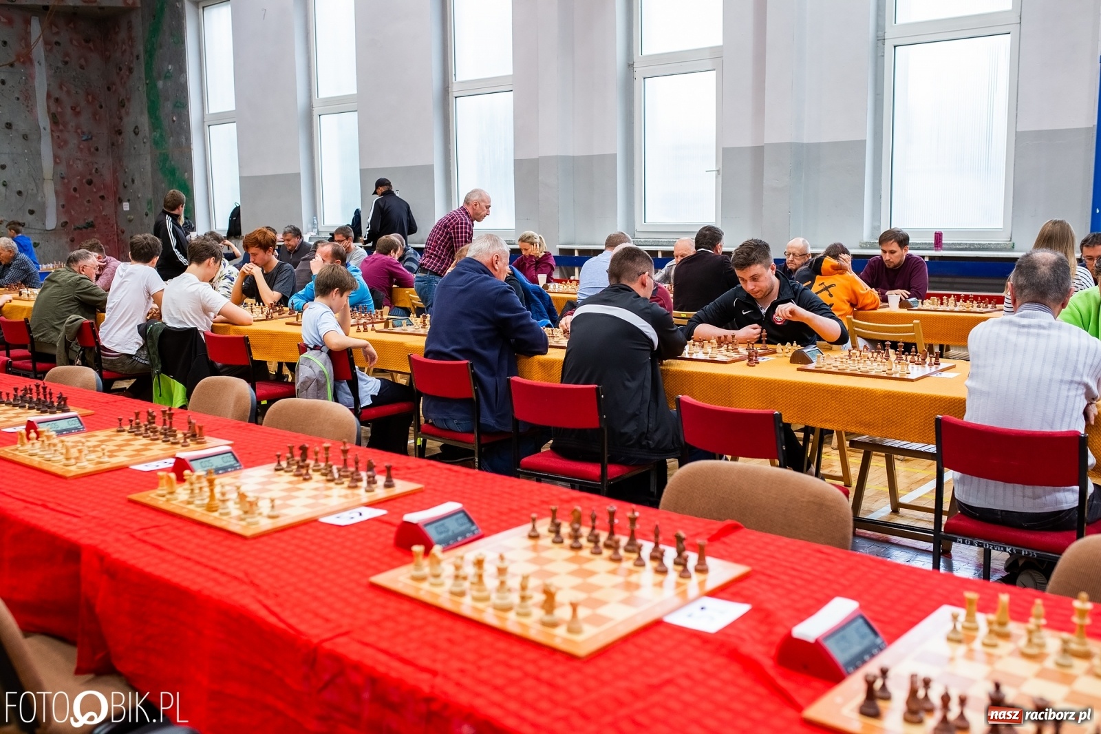 Zdjęcie w galerii na portalu naszraciborz.pl: Szachowy memoriał im. Alfreda Chrobaka w raciborskim MOS wiadomości z regionu