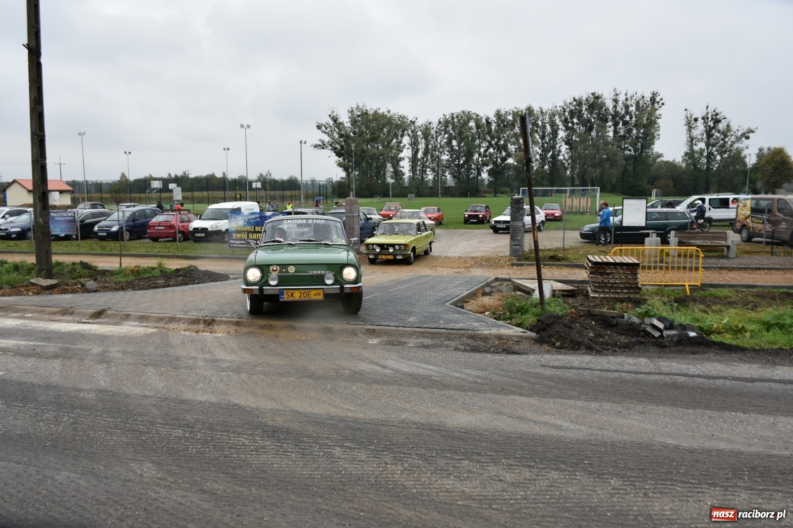 Zdjęcie w galerii na portalu naszraciborz.pl: Oldtimery w Zabełkowie [FOTO]  wiadomości z regionu