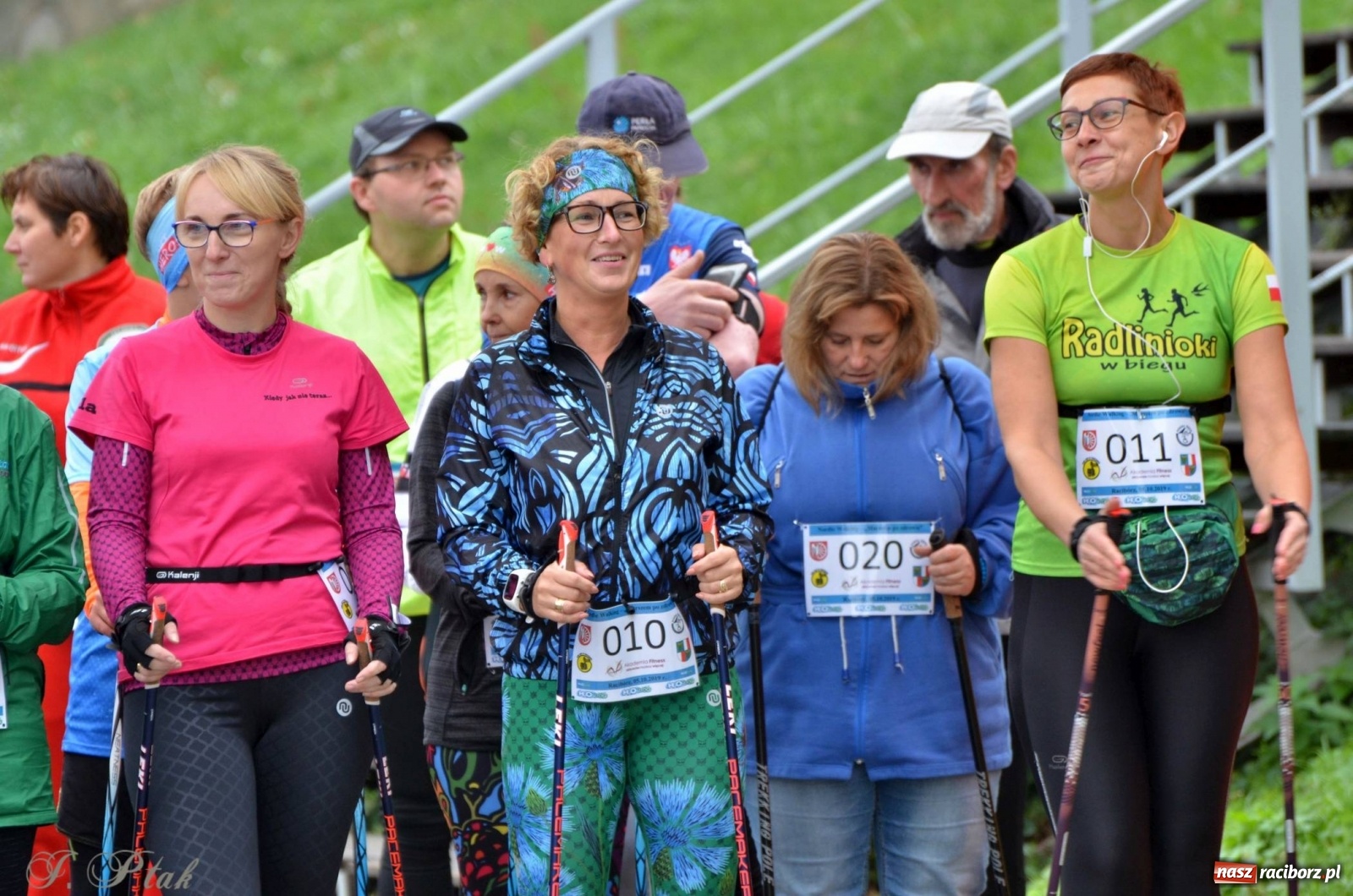 Zdjęcie w galerii na portalu naszraciborz.pl: Po zdrowie marsz! Tym razem w deszczu [FOTO] wiadomości z regionu