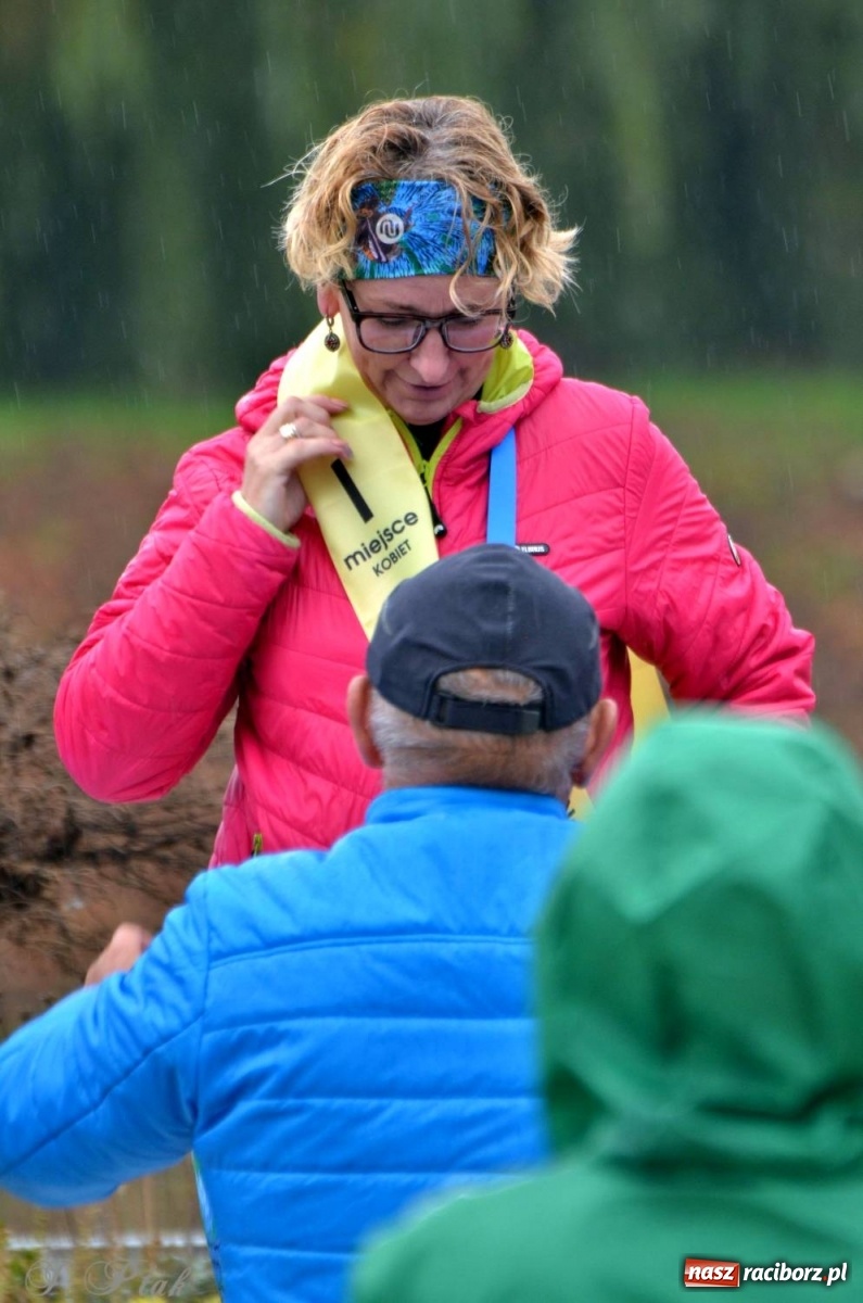 Zdjęcie w galerii na portalu naszraciborz.pl: Po zdrowie marsz! Tym razem w deszczu [FOTO] wiadomości z regionu
