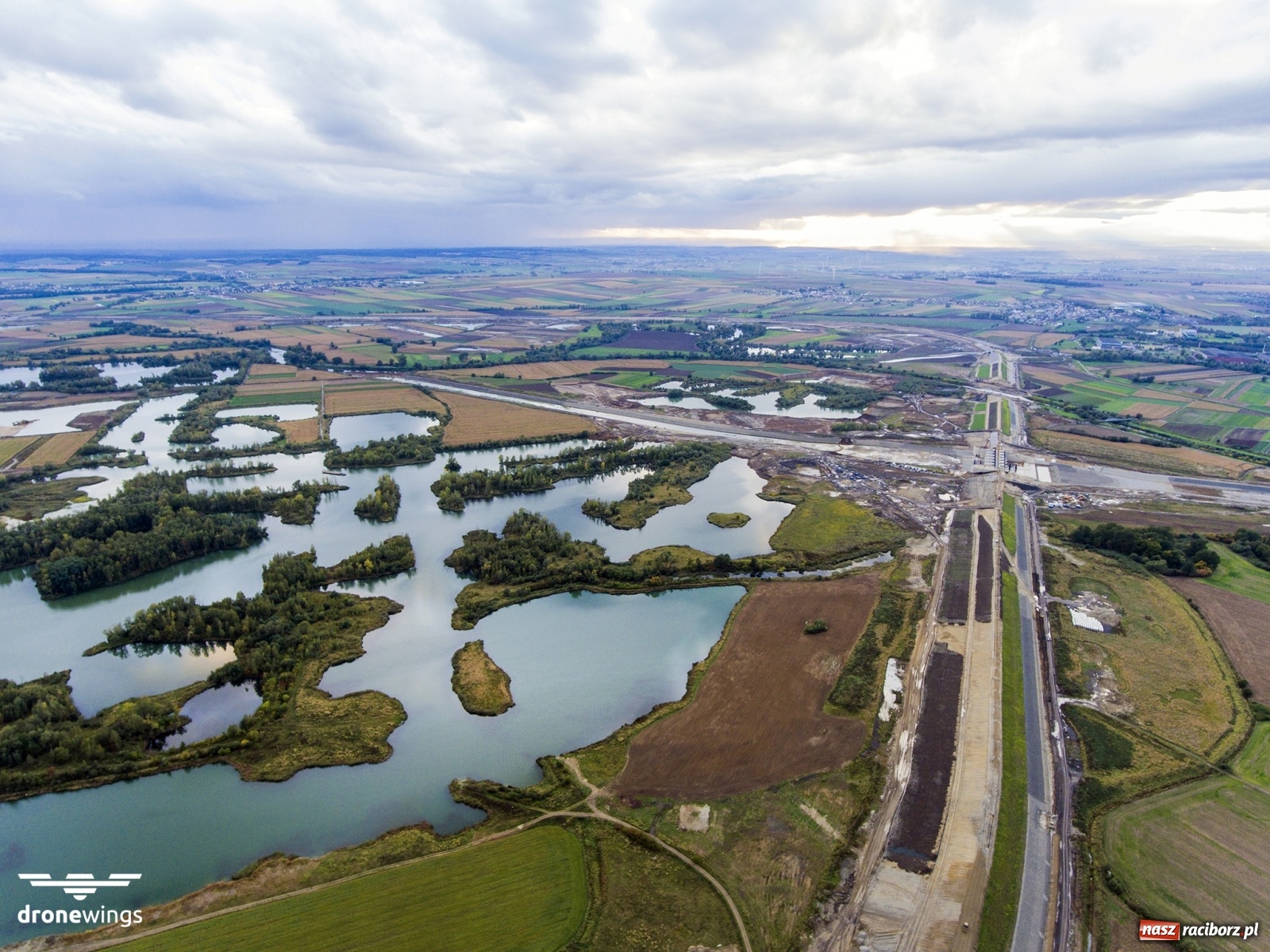 Zdjęcie w galerii na portalu naszraciborz.pl: Zbiornik Racibórz na ostatniej prostej. Minuta niepowtarzalnych ujęć. To trzeba zobaczyć!  wiadomości z regionu