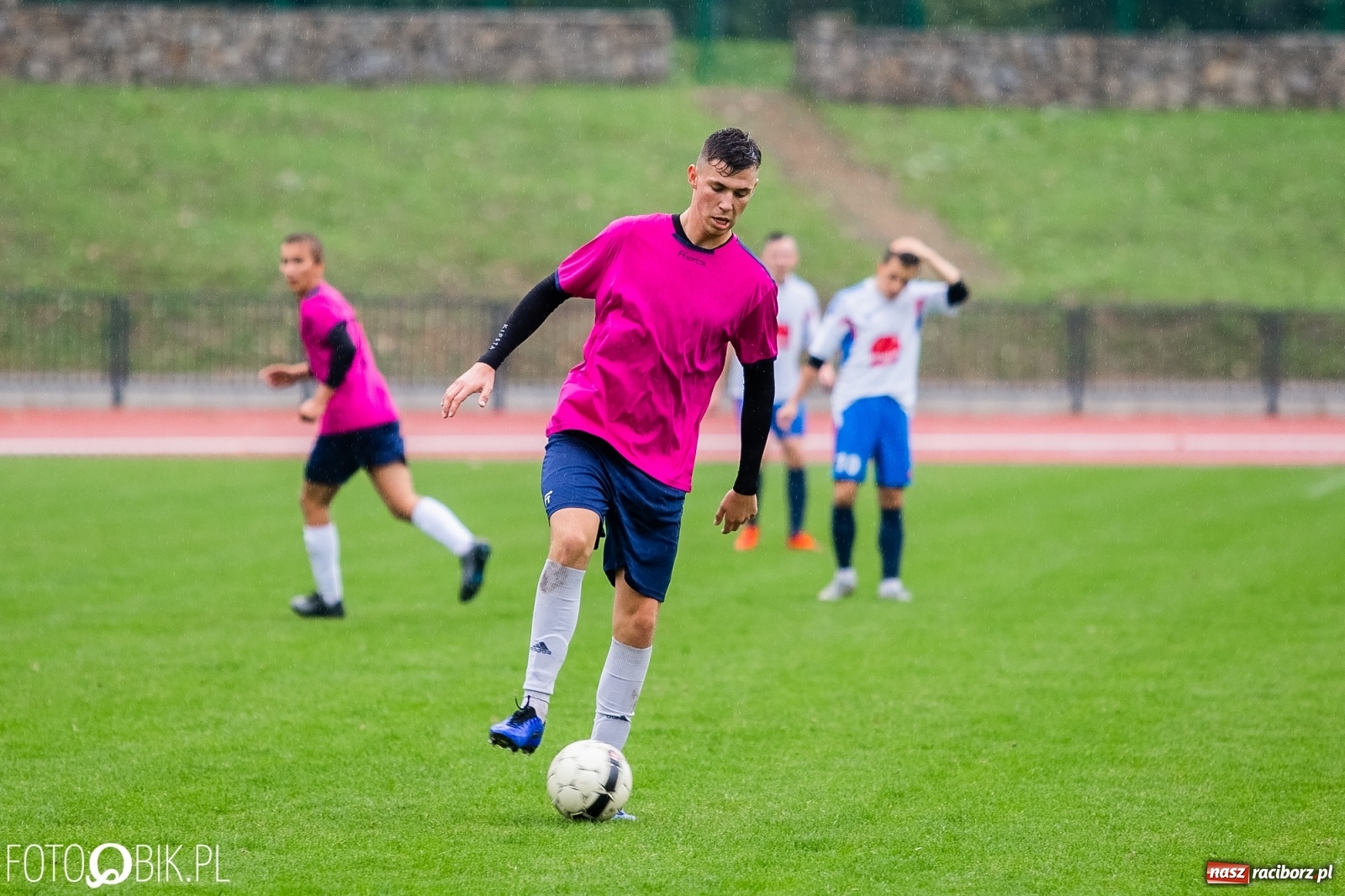 Zdjęcie w galerii na portalu naszraciborz.pl: Klasa okręgowa. Derbowe starcie na remis wiadomości z regionu