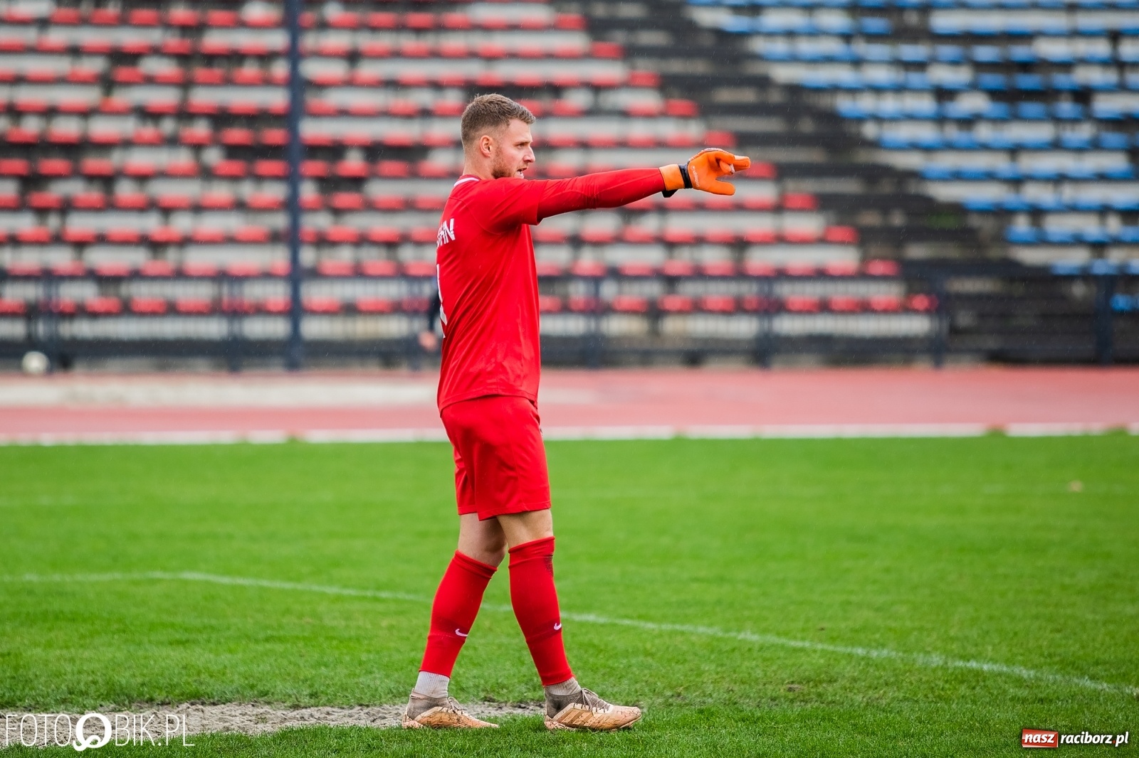 Zdjęcie w galerii na portalu naszraciborz.pl: Klasa okręgowa. Derbowe starcie na remis wiadomości z regionu