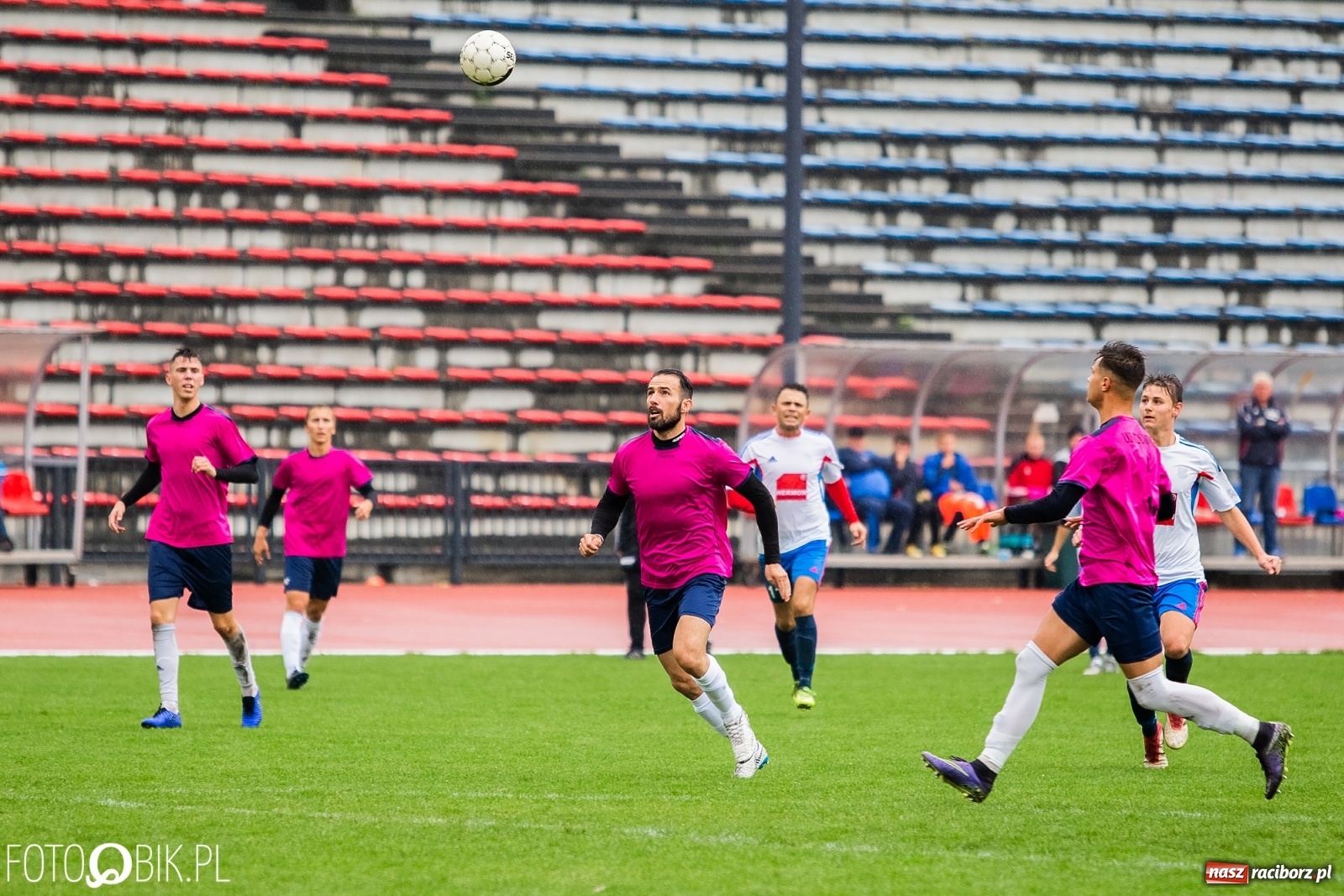 Zdjęcie w galerii na portalu naszraciborz.pl: Klasa okręgowa. Derbowe starcie na remis wiadomości z regionu