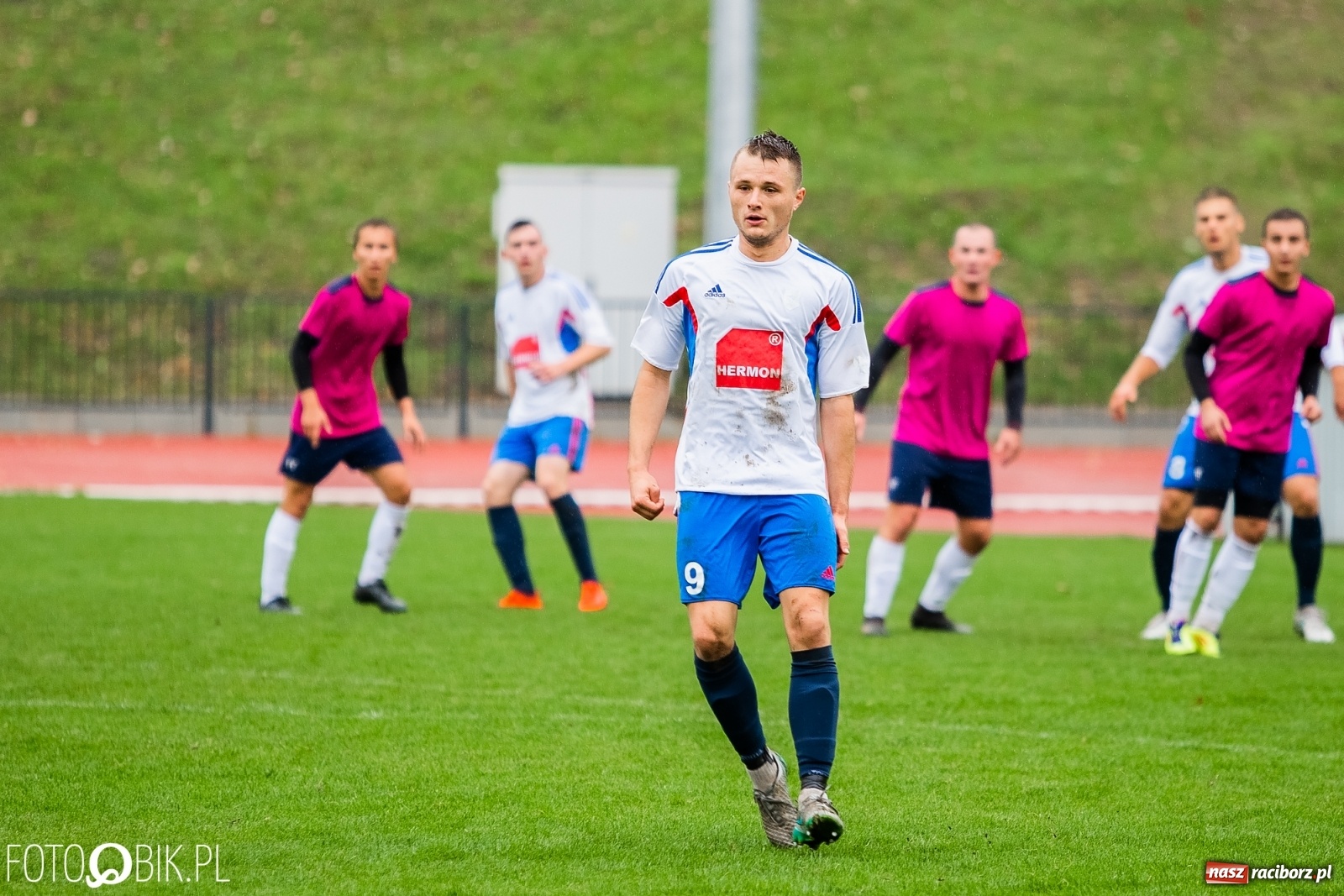 Zdjęcie w galerii na portalu naszraciborz.pl: Klasa okręgowa. Derbowe starcie na remis wiadomości z regionu