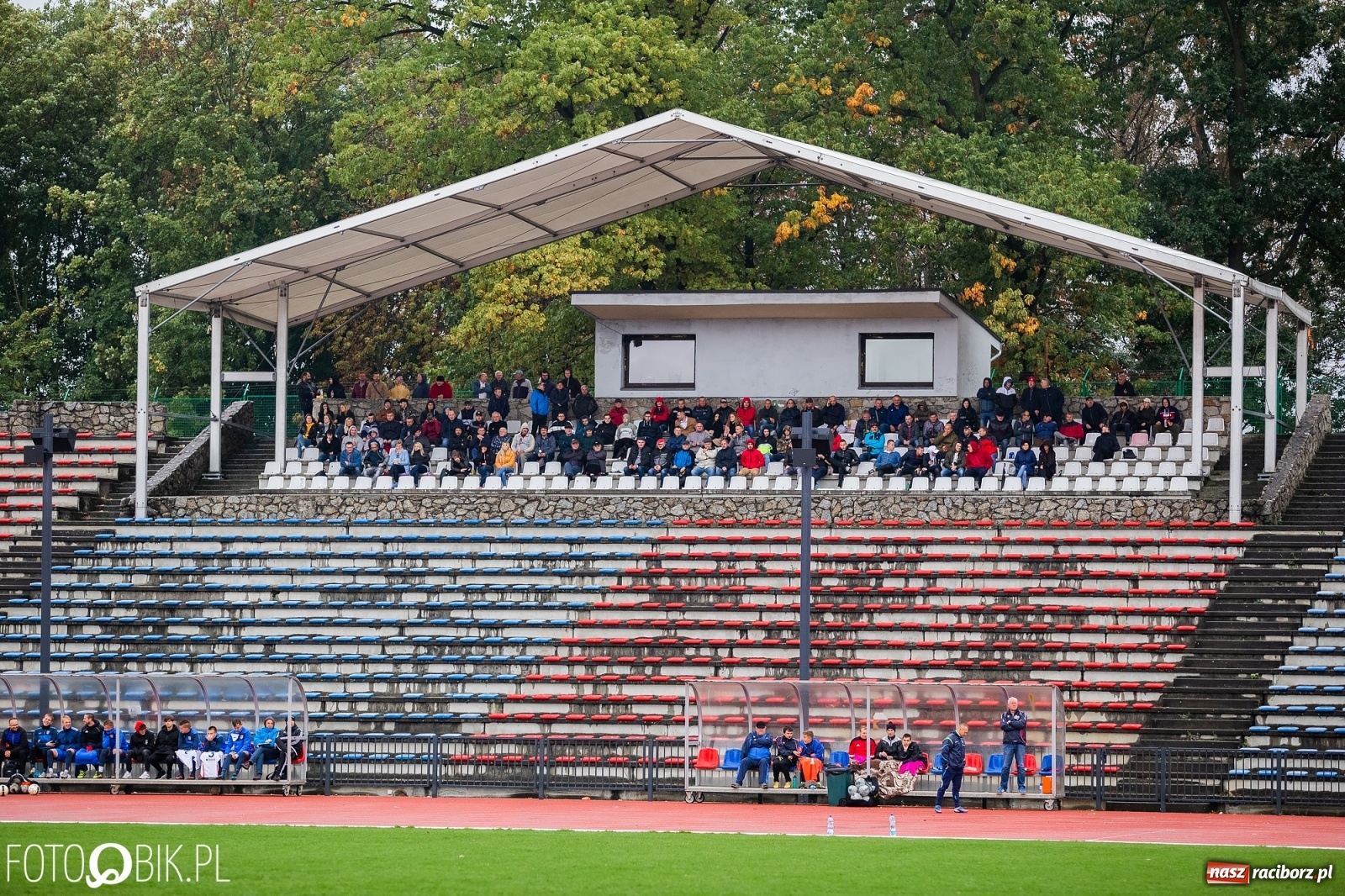 Zdjęcie w galerii na portalu naszraciborz.pl: Klasa okręgowa. Derbowe starcie na remis wiadomości z regionu