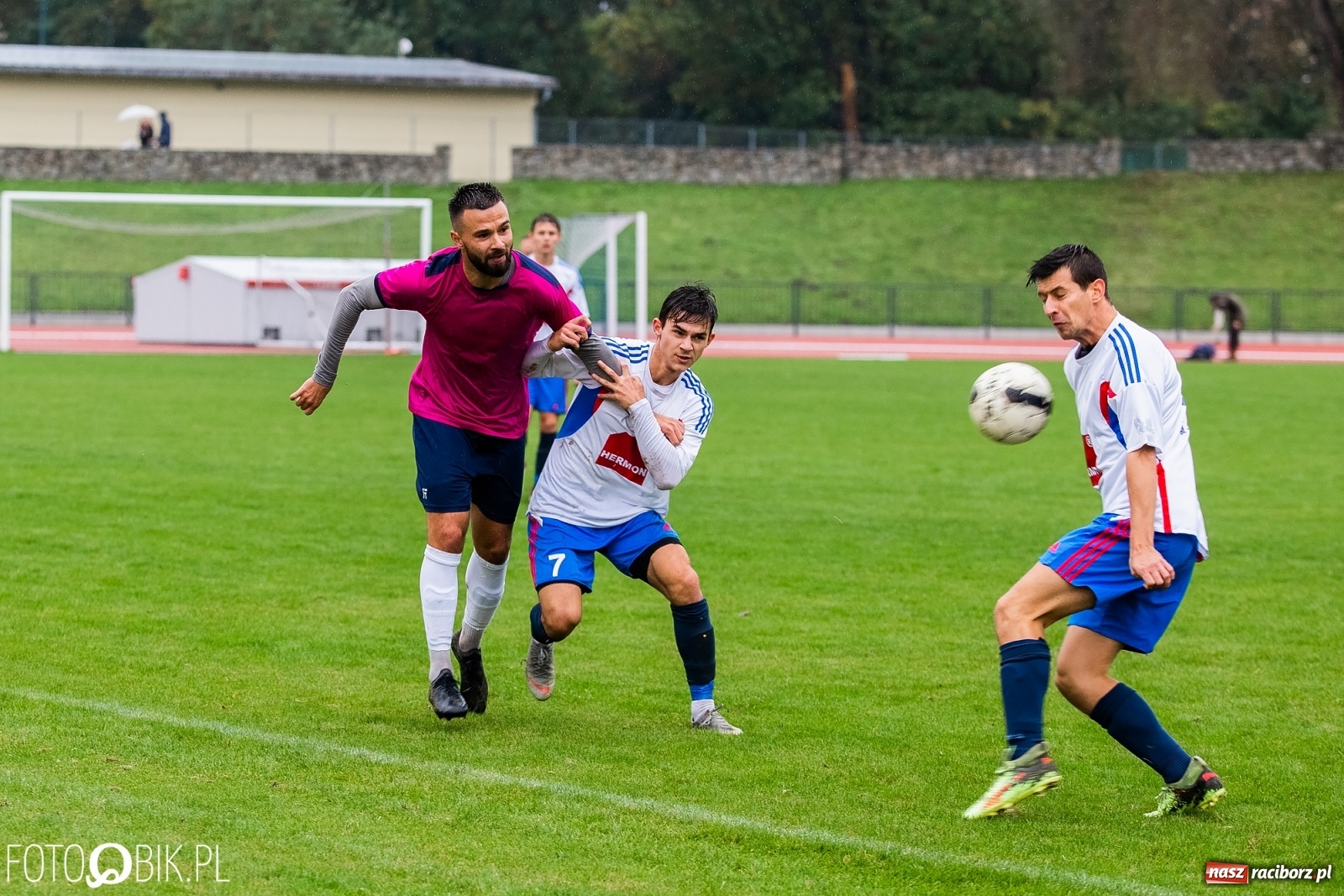 Zdjęcie w galerii na portalu naszraciborz.pl: Klasa okręgowa. Derbowe starcie na remis wiadomości z regionu