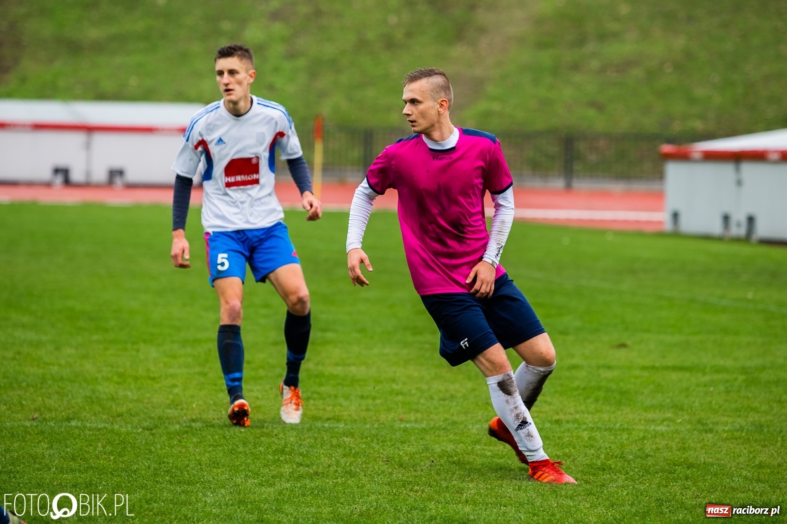 Zdjęcie w galerii na portalu naszraciborz.pl: Klasa okręgowa. Derbowe starcie na remis wiadomości z regionu