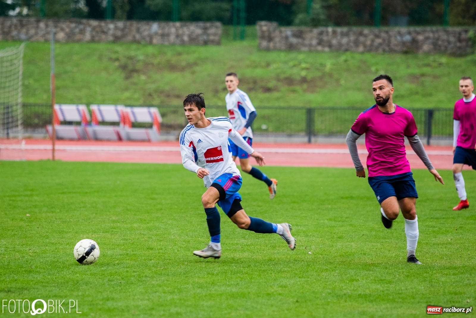 Zdjęcie w galerii na portalu naszraciborz.pl: Klasa okręgowa. Derbowe starcie na remis wiadomości z regionu