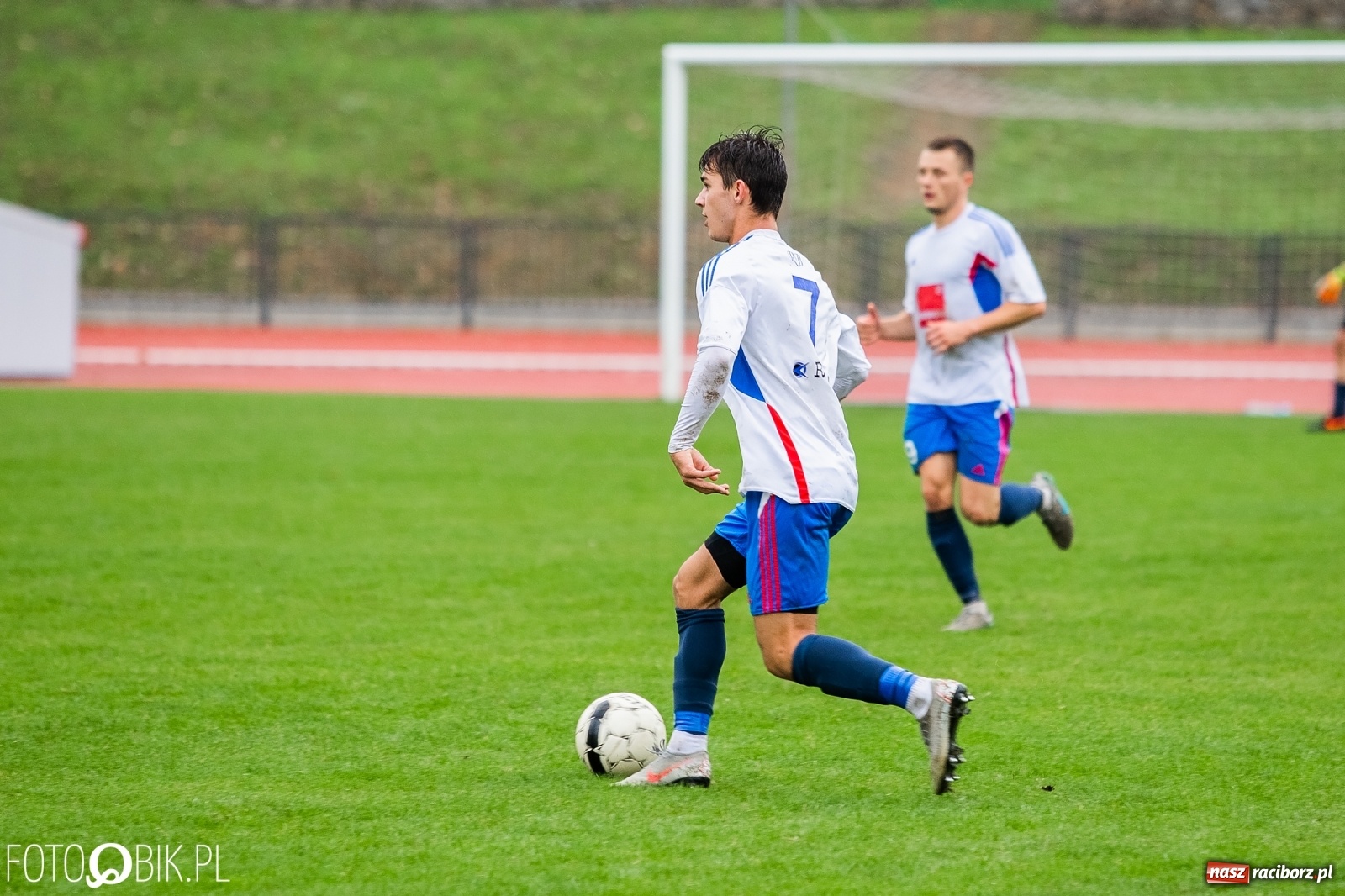 Zdjęcie w galerii na portalu naszraciborz.pl: Klasa okręgowa. Derbowe starcie na remis wiadomości z regionu