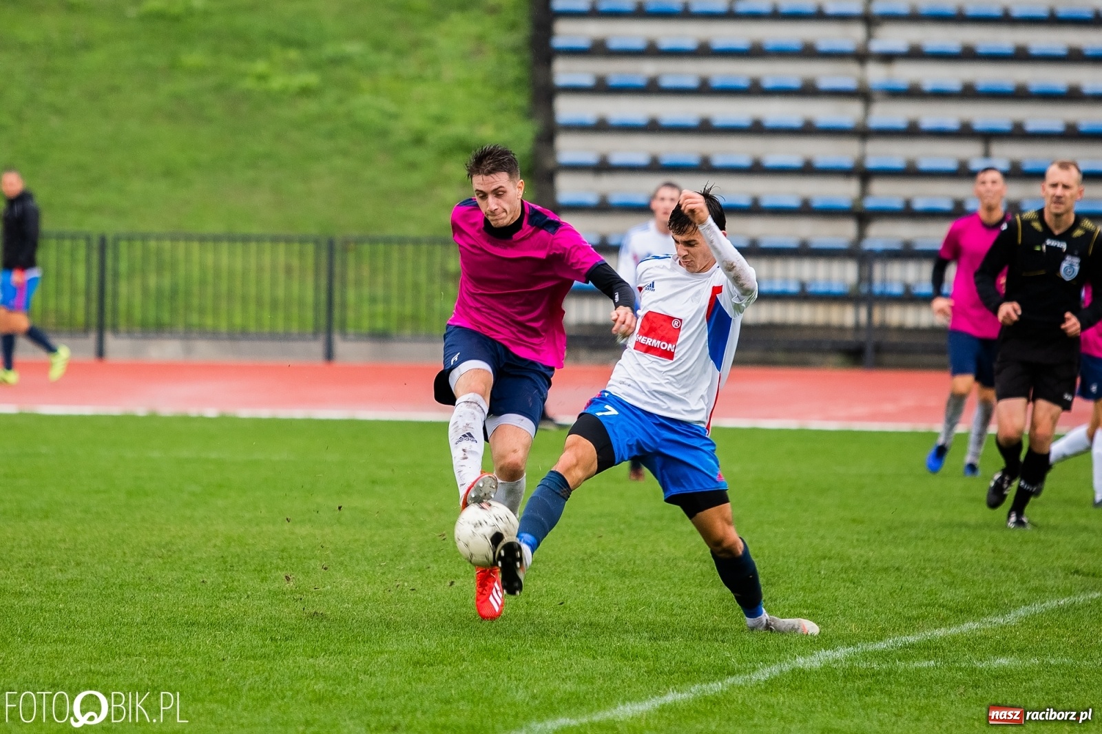 Zdjęcie w galerii na portalu naszraciborz.pl: Klasa okręgowa. Derbowe starcie na remis wiadomości z regionu