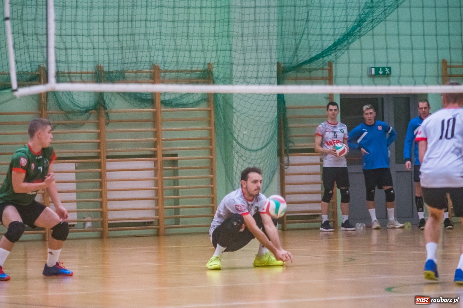 Zdjęcie w galerii na portalu naszraciborz.pl: Szybkie 3:0 i do domu. Siatkarze Rafako liderami I ligi śląskiej [FOTO i WIDEO] wiadomości z regionu