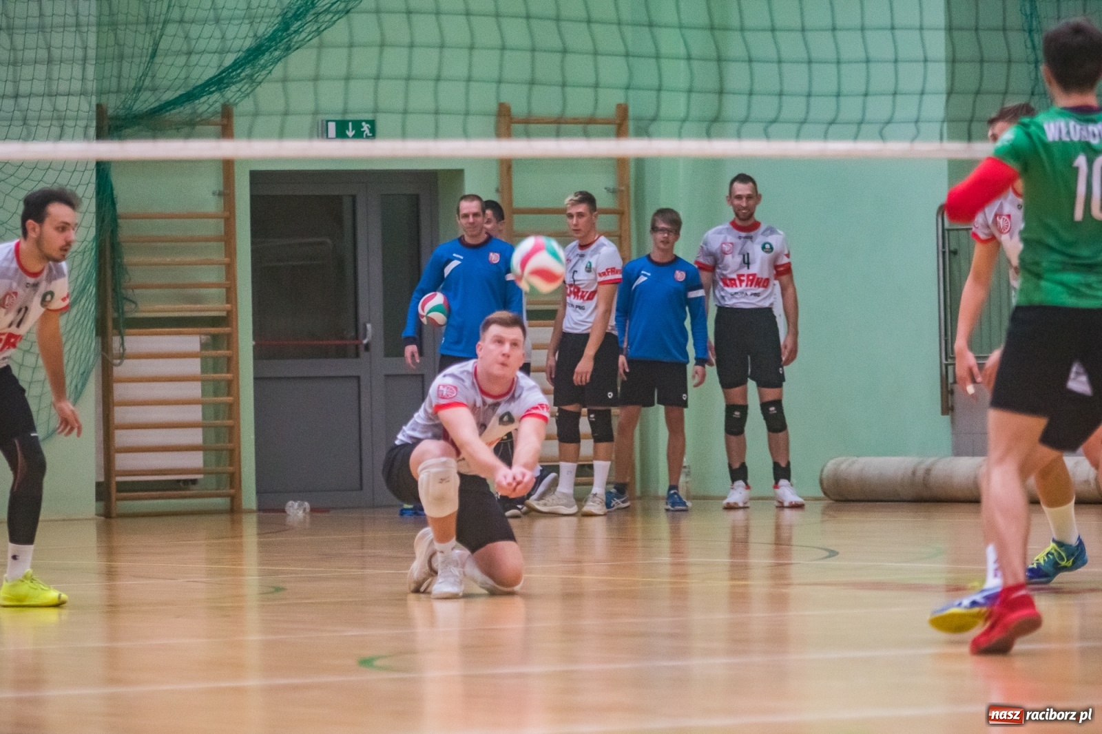 Zdjęcie w galerii na portalu naszraciborz.pl: Szybkie 3:0 i do domu. Siatkarze Rafako liderami I ligi śląskiej [FOTO i WIDEO] wiadomości z regionu
