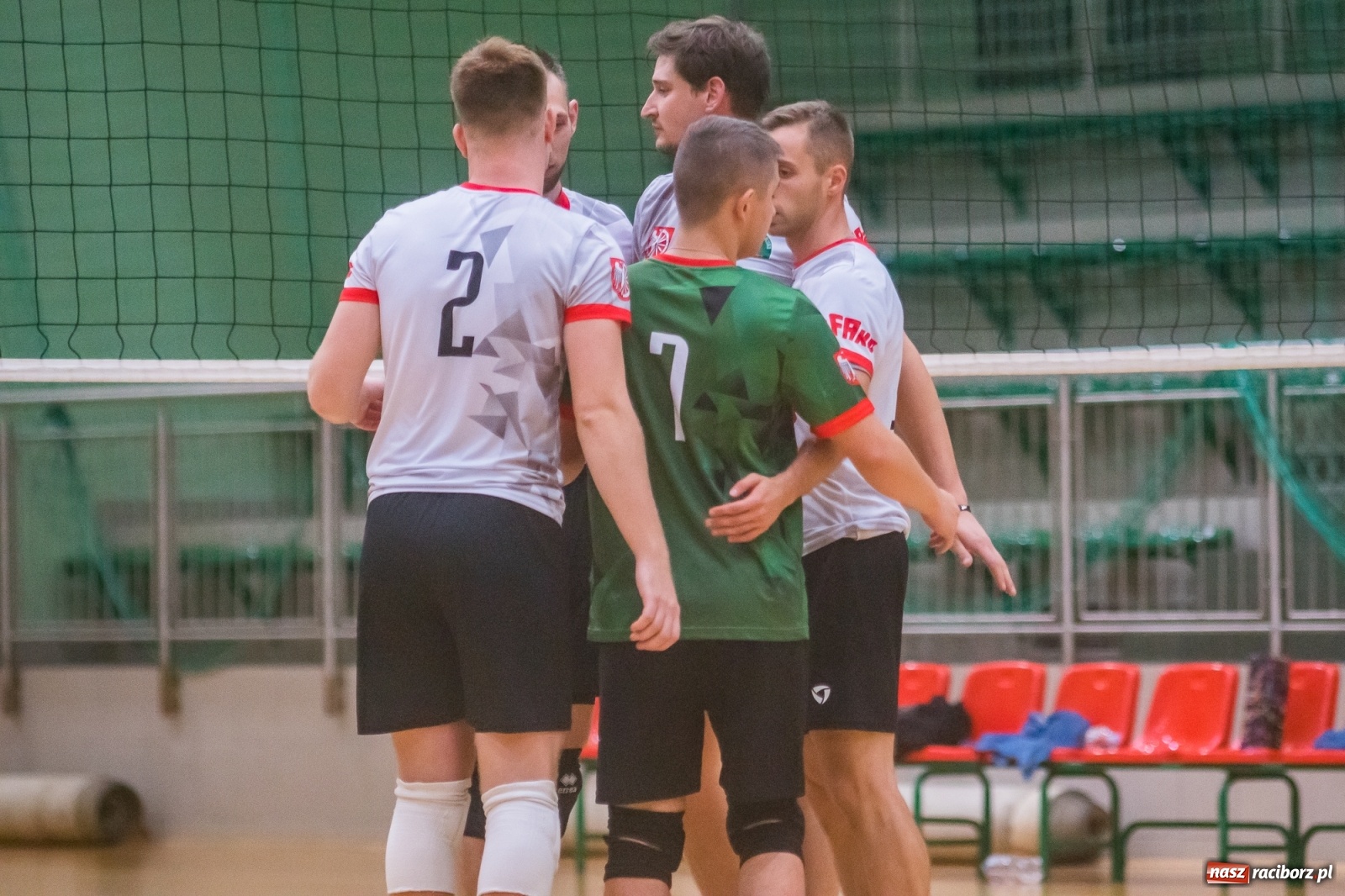 Zdjęcie w galerii na portalu naszraciborz.pl: Szybkie 3:0 i do domu. Siatkarze Rafako liderami I ligi śląskiej [FOTO i WIDEO] wiadomości z regionu