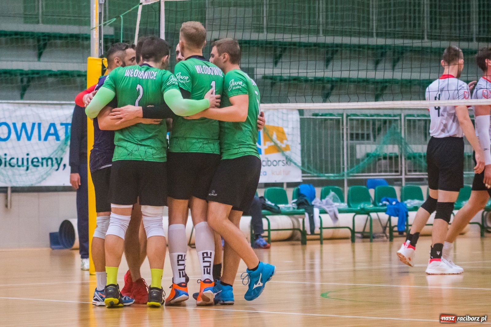 Zdjęcie w galerii na portalu naszraciborz.pl: Szybkie 3:0 i do domu. Siatkarze Rafako liderami I ligi śląskiej [FOTO i WIDEO] wiadomości z regionu