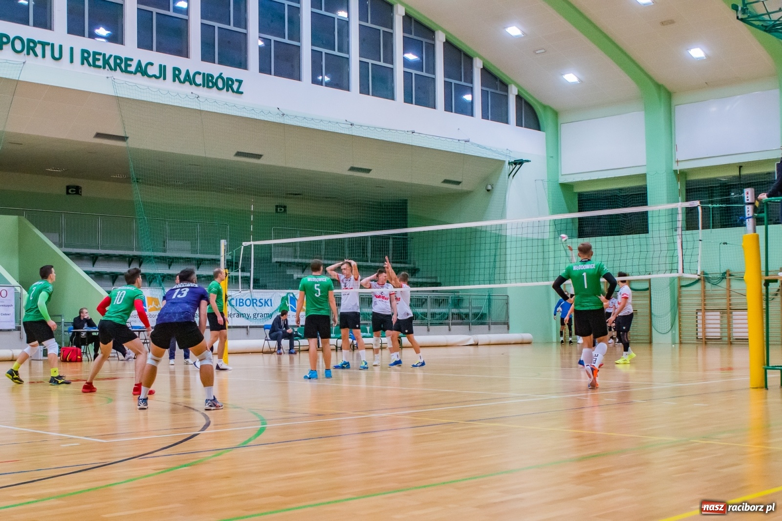 Zdjęcie w galerii na portalu naszraciborz.pl: Szybkie 3:0 i do domu. Siatkarze Rafako liderami I ligi śląskiej [FOTO i WIDEO] wiadomości z regionu