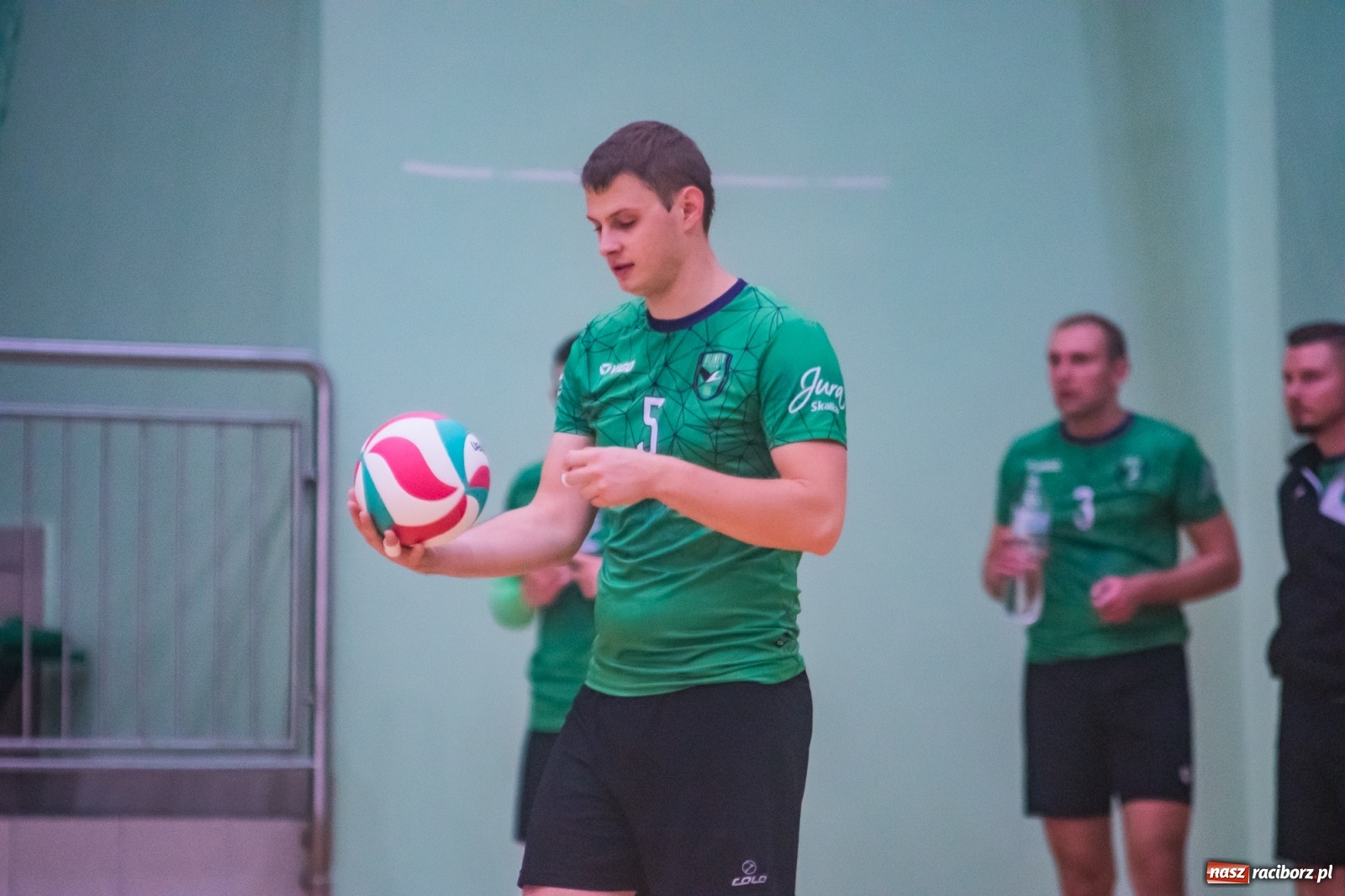 Zdjęcie w galerii na portalu naszraciborz.pl: Szybkie 3:0 i do domu. Siatkarze Rafako liderami I ligi śląskiej [FOTO i WIDEO] wiadomości z regionu