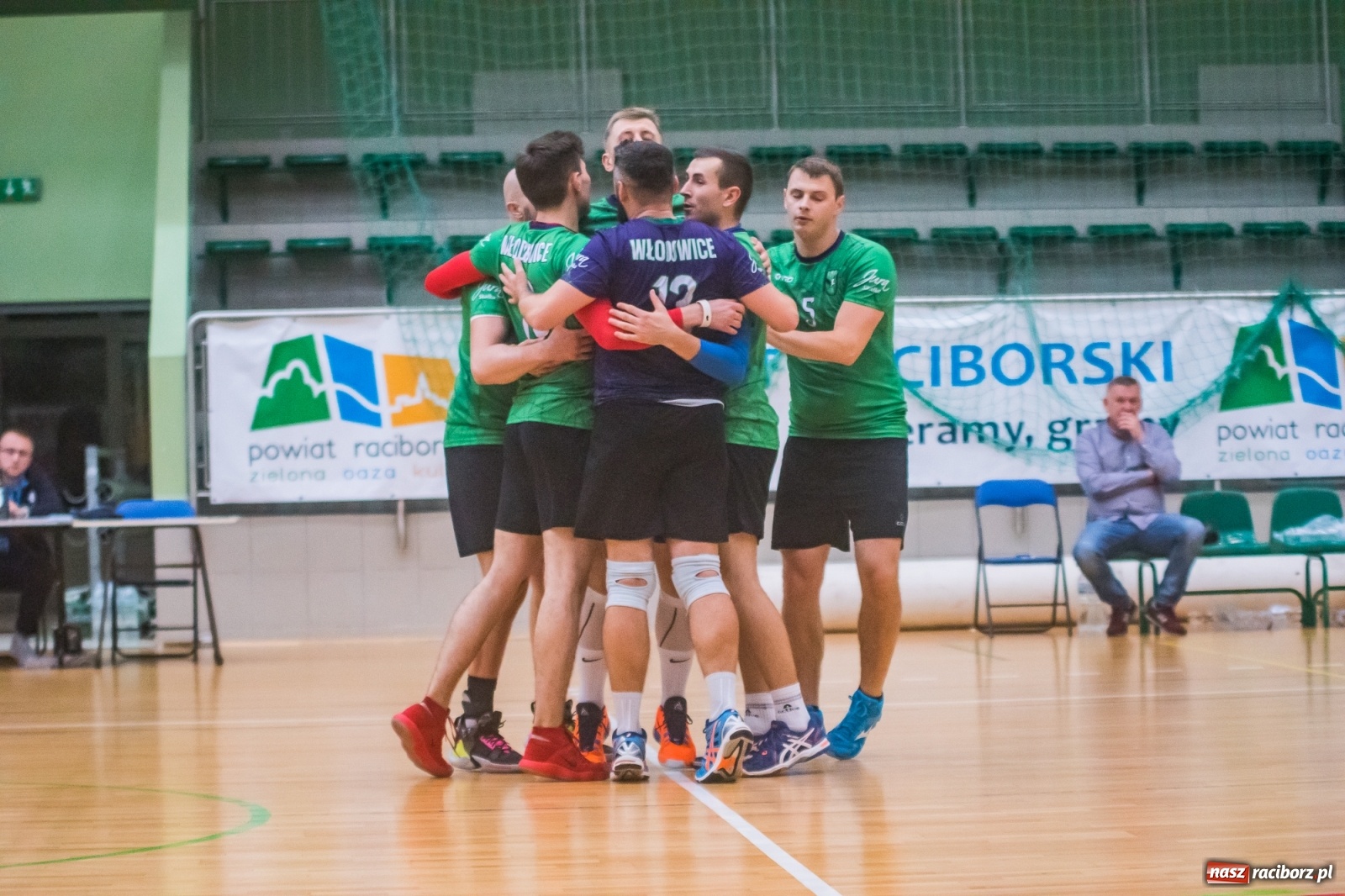 Zdjęcie w galerii na portalu naszraciborz.pl: Szybkie 3:0 i do domu. Siatkarze Rafako liderami I ligi śląskiej [FOTO i WIDEO] wiadomości z regionu