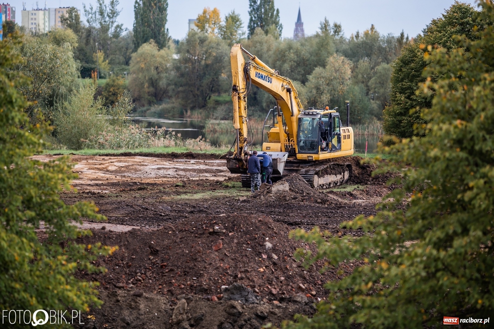 Zdjęcie w galerii na portalu naszraciborz.pl: Na żwirownię wjechał ciężki sprzęt budowlany [FOTO]  wiadomości z regionu