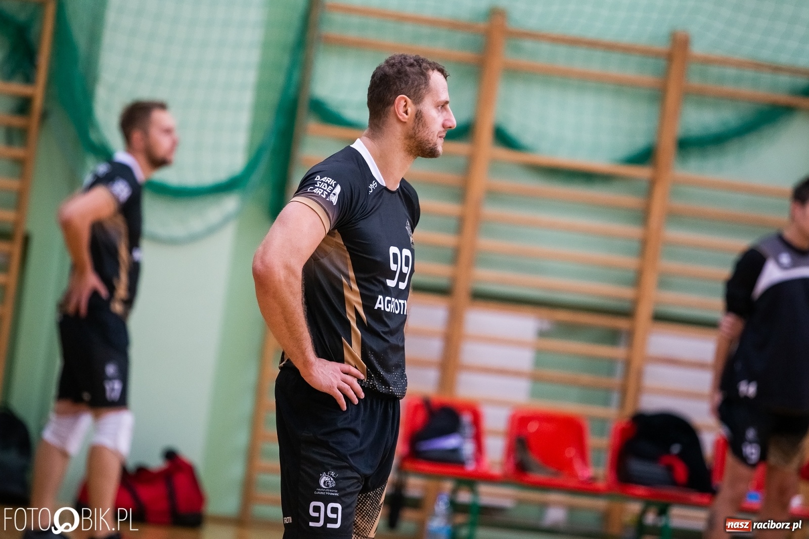 Zdjęcie w galerii na portalu naszraciborz.pl: Druga kolejka RLPS w Arenie Rafako wiadomości z regionu