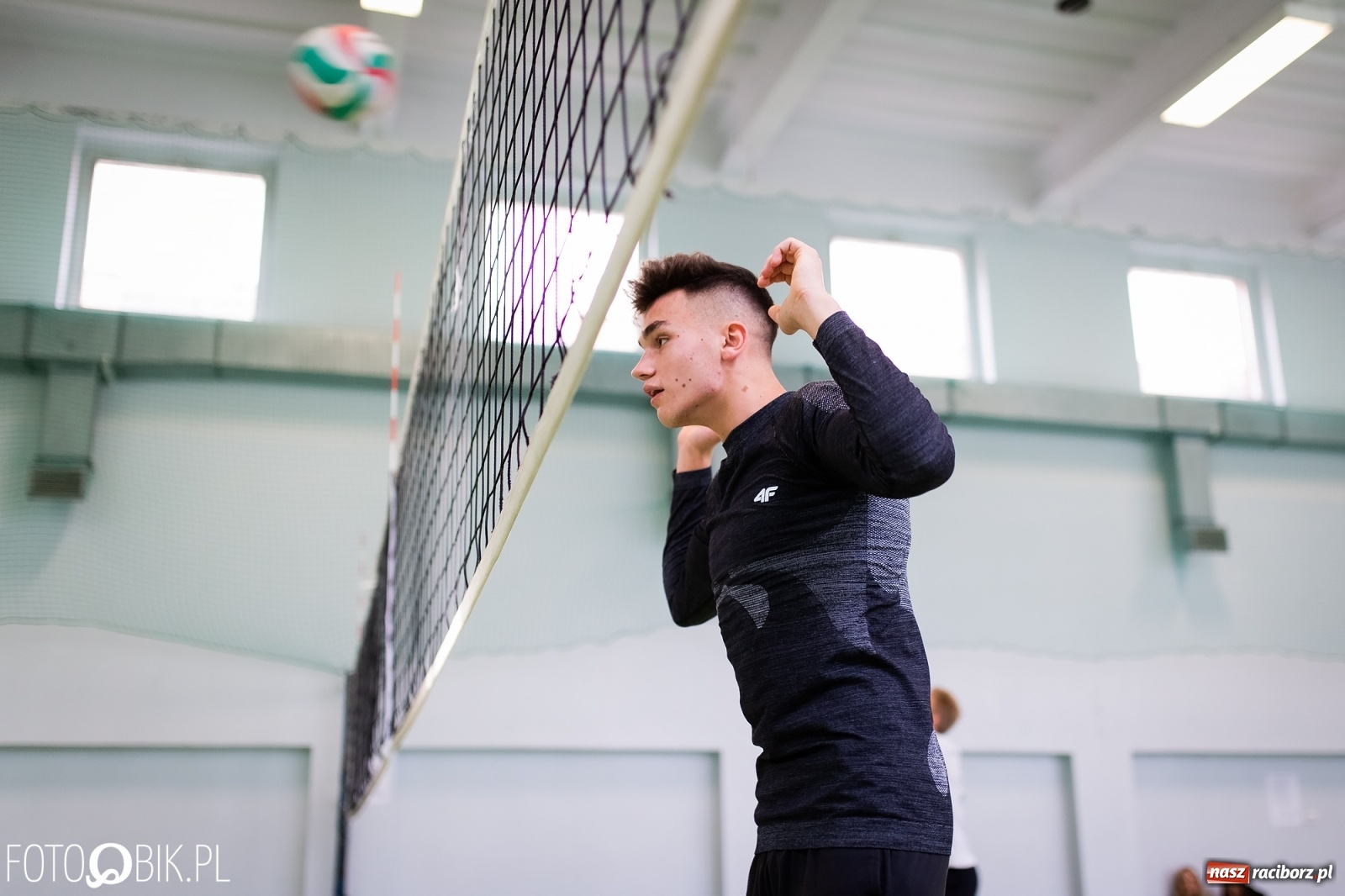 Zdjęcie w galerii na portalu naszraciborz.pl: Turniej dwójek siatkarskich chłopców w SP 18 w Raciborzu wiadomości z regionu