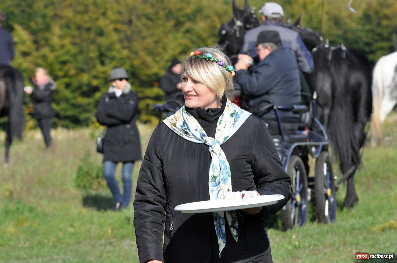 Zdjęcie w galerii na portalu naszraciborz.pl: W Łańcach na Hubertusie dwa razy gonili lisa [FOTO i WIDEO]  wiadomości z regionu