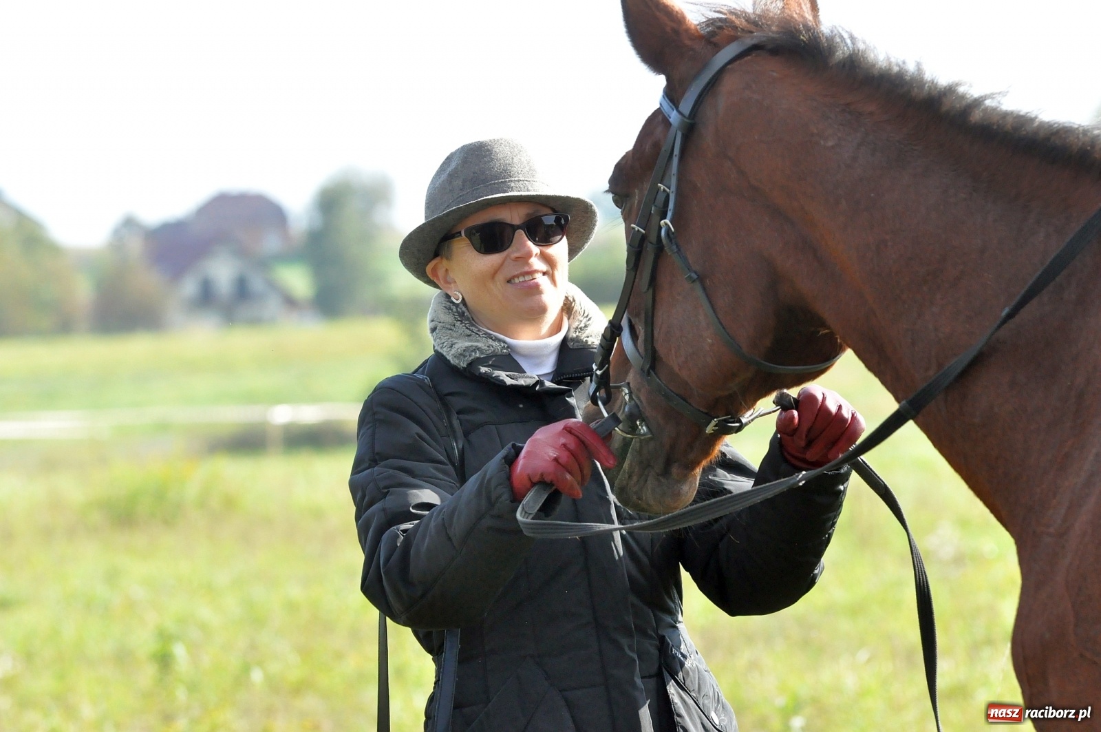 Zdjęcie w galerii na portalu naszraciborz.pl: W Łańcach na Hubertusie dwa razy gonili lisa [FOTO i WIDEO]  wiadomości z regionu
