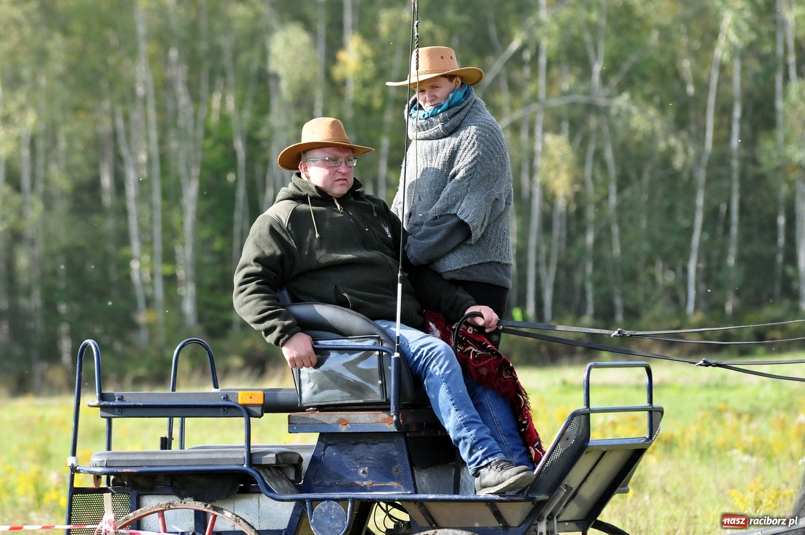 Zdjęcie w galerii na portalu naszraciborz.pl: W Łańcach na Hubertusie dwa razy gonili lisa [FOTO i WIDEO]  wiadomości z regionu