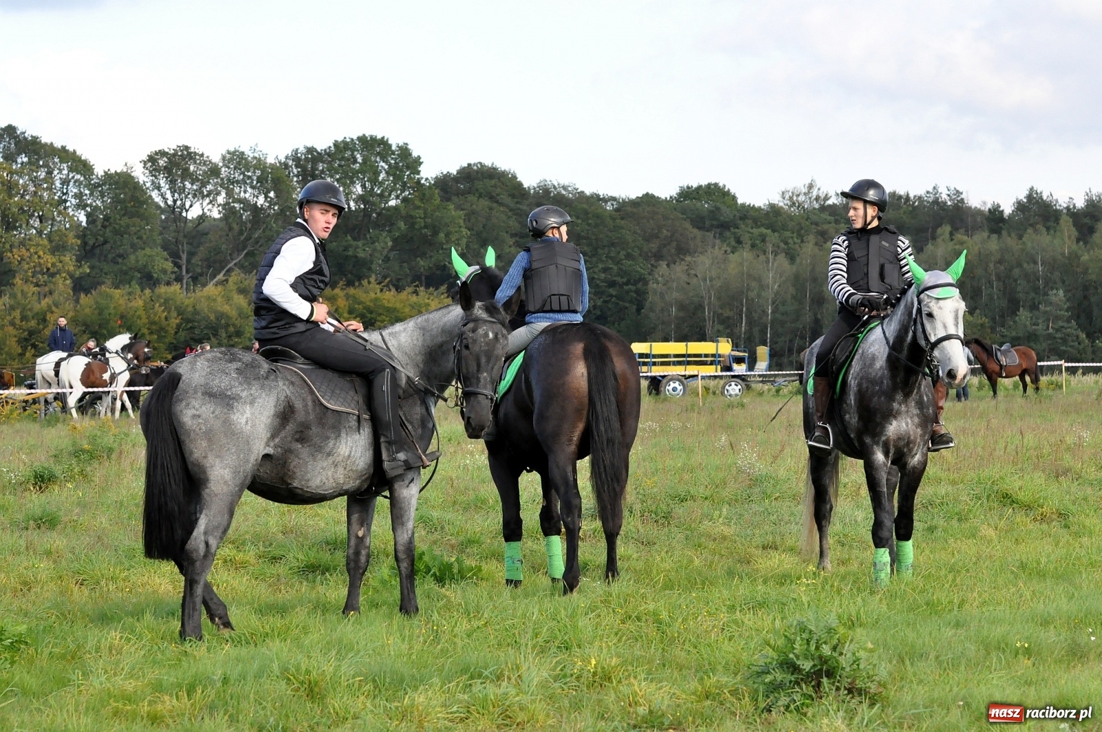 Zdjęcie w galerii na portalu naszraciborz.pl: W Łańcach na Hubertusie dwa razy gonili lisa [FOTO i WIDEO]  wiadomości z regionu