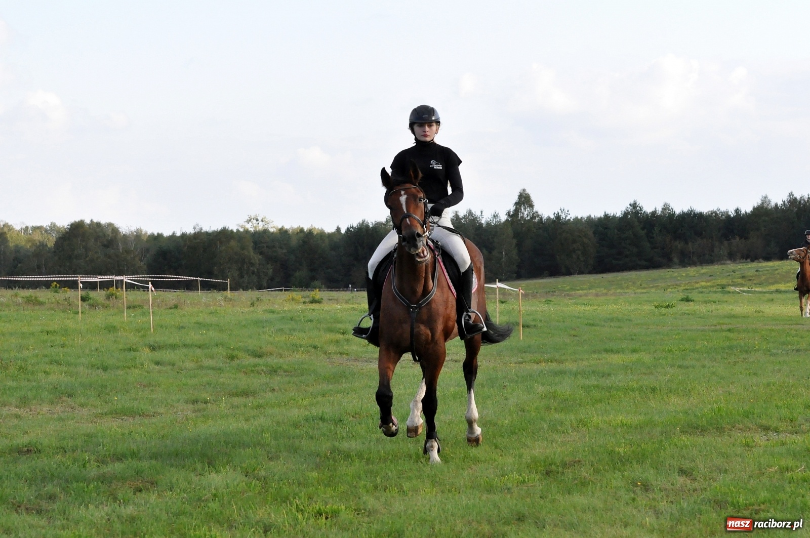 Zdjęcie w galerii na portalu naszraciborz.pl: W Łańcach na Hubertusie dwa razy gonili lisa [FOTO i WIDEO]  wiadomości z regionu