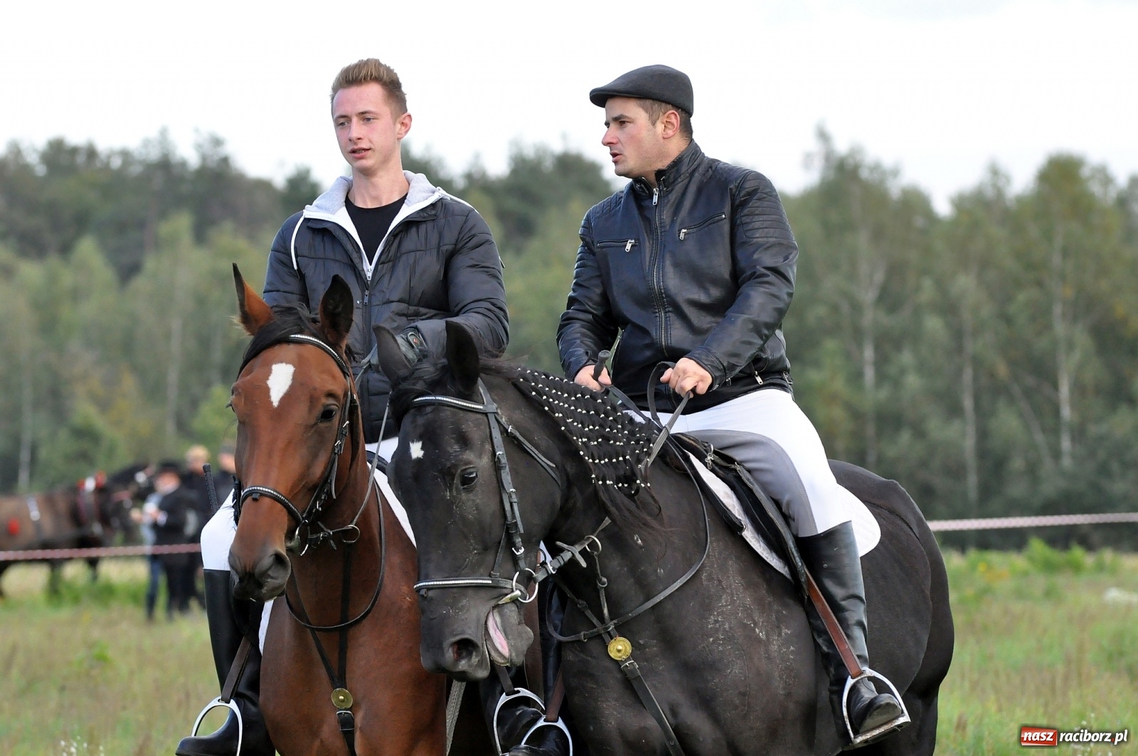 Zdjęcie w galerii na portalu naszraciborz.pl: W Łańcach na Hubertusie dwa razy gonili lisa [FOTO i WIDEO]  wiadomości z regionu