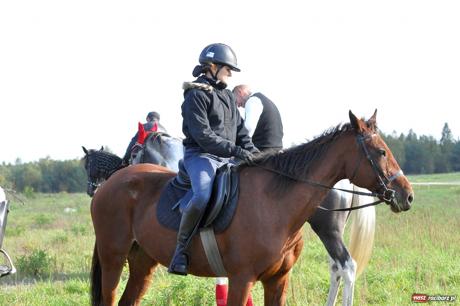 Zdjęcie w galerii na portalu naszraciborz.pl: W Łańcach na Hubertusie dwa razy gonili lisa [FOTO i WIDEO]  wiadomości z regionu