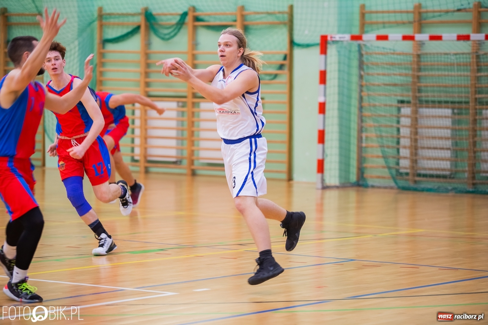 Zdjęcie w galerii na portalu naszraciborz.pl: Koszykówka. Dreszczowiec w inauguracyjnym starciu Ofensywy wiadomości z regionu