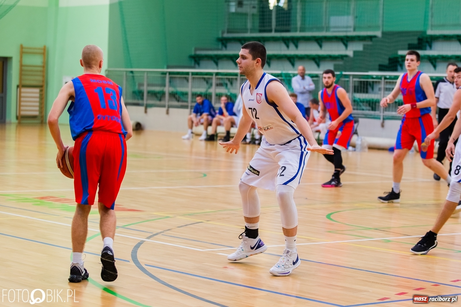 Zdjęcie w galerii na portalu naszraciborz.pl: Koszykówka. Dreszczowiec w inauguracyjnym starciu Ofensywy wiadomości z regionu