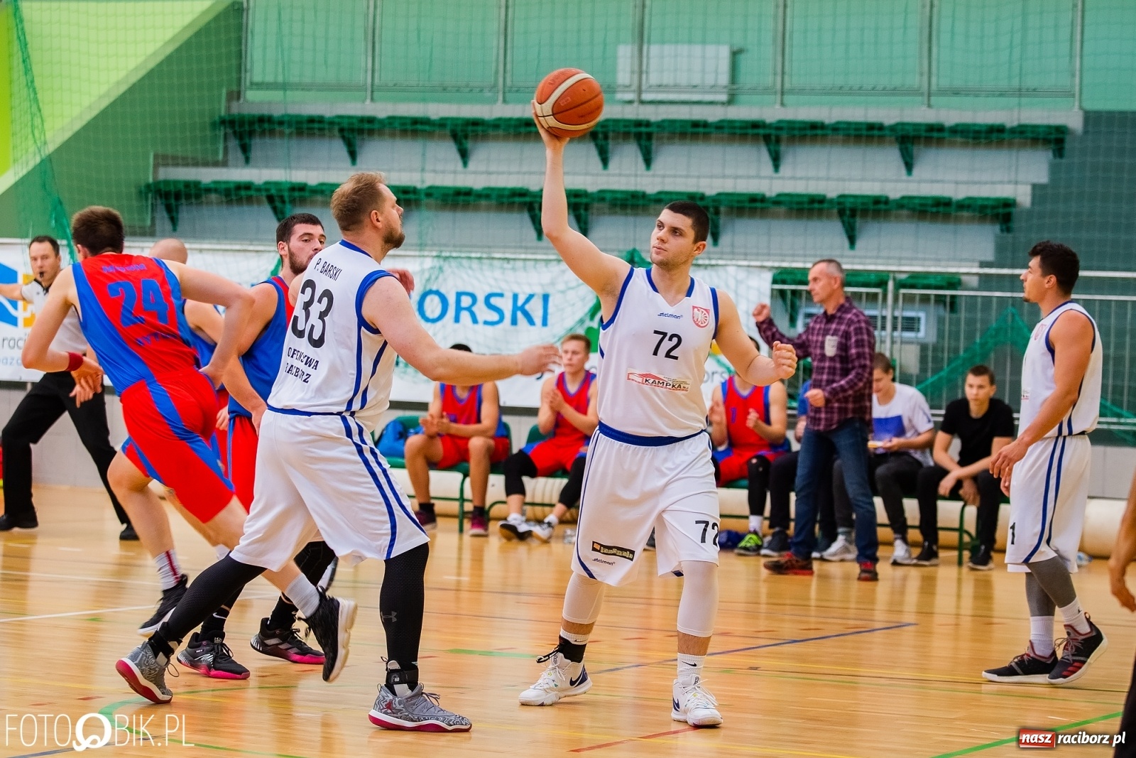 Zdjęcie w galerii na portalu naszraciborz.pl: Koszykówka. Dreszczowiec w inauguracyjnym starciu Ofensywy wiadomości z regionu