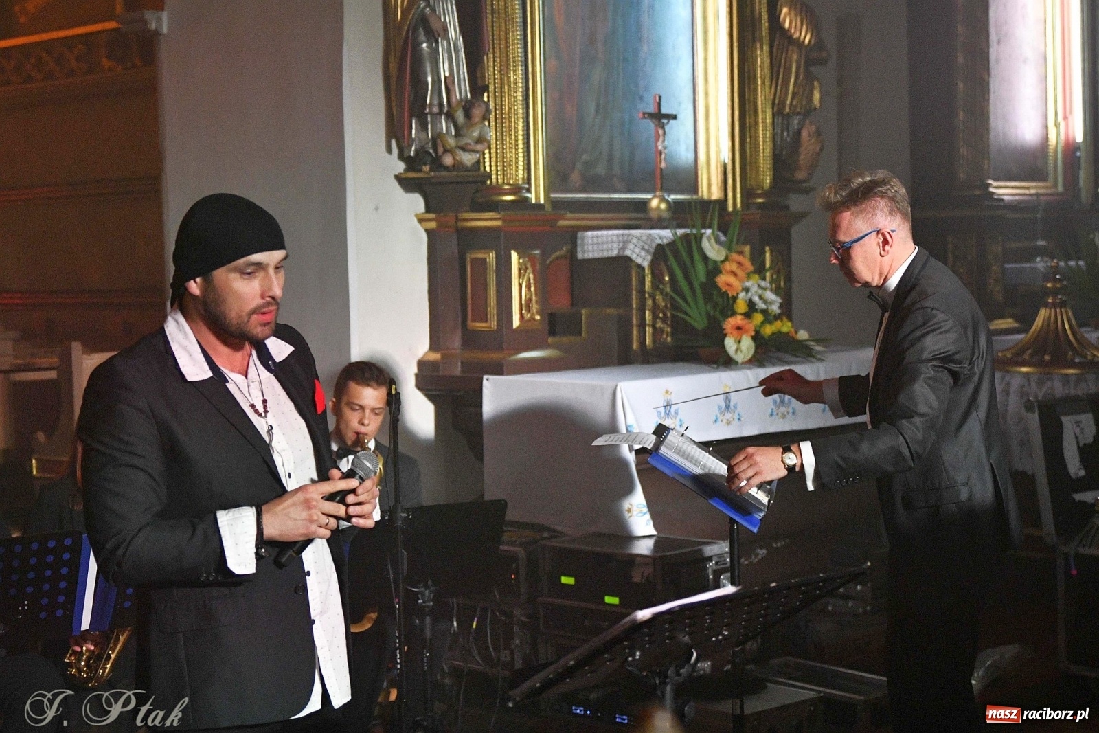 Zdjęcie w galerii na portalu naszraciborz.pl: Dzień Papieski. Wyjątkowy koncert w kościele farnym  wiadomości z regionu