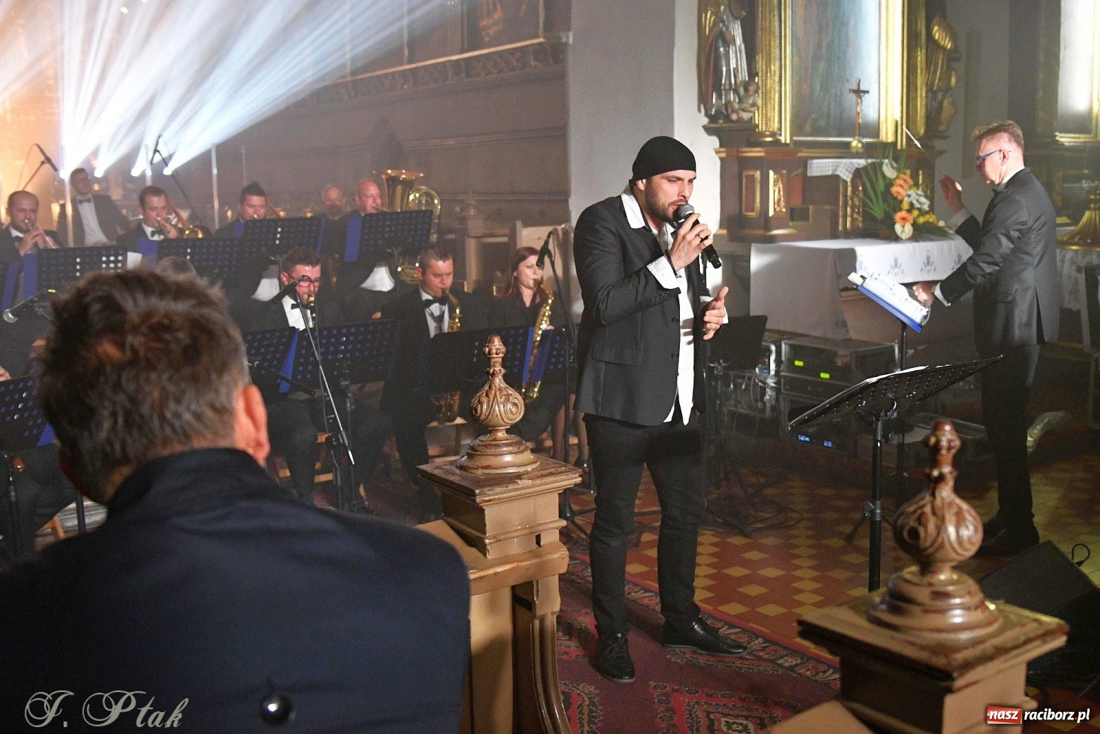 Zdjęcie w galerii na portalu naszraciborz.pl: Dzień Papieski. Wyjątkowy koncert w kościele farnym  wiadomości z regionu