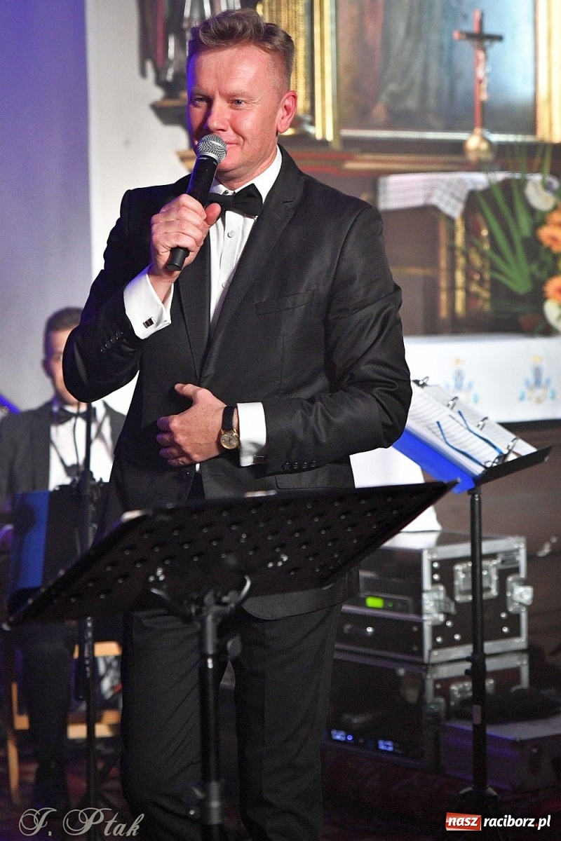 Zdjęcie w galerii na portalu naszraciborz.pl: Dzień Papieski. Wyjątkowy koncert w kościele farnym  wiadomości z regionu