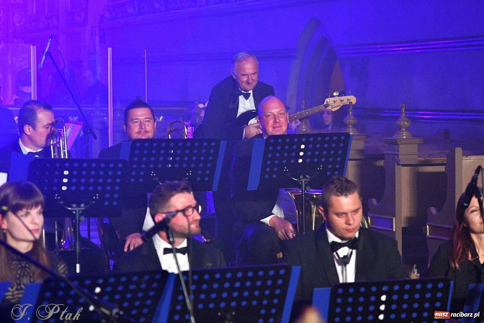 Zdjęcie w galerii na portalu naszraciborz.pl: Dzień Papieski. Wyjątkowy koncert w kościele farnym  wiadomości z regionu