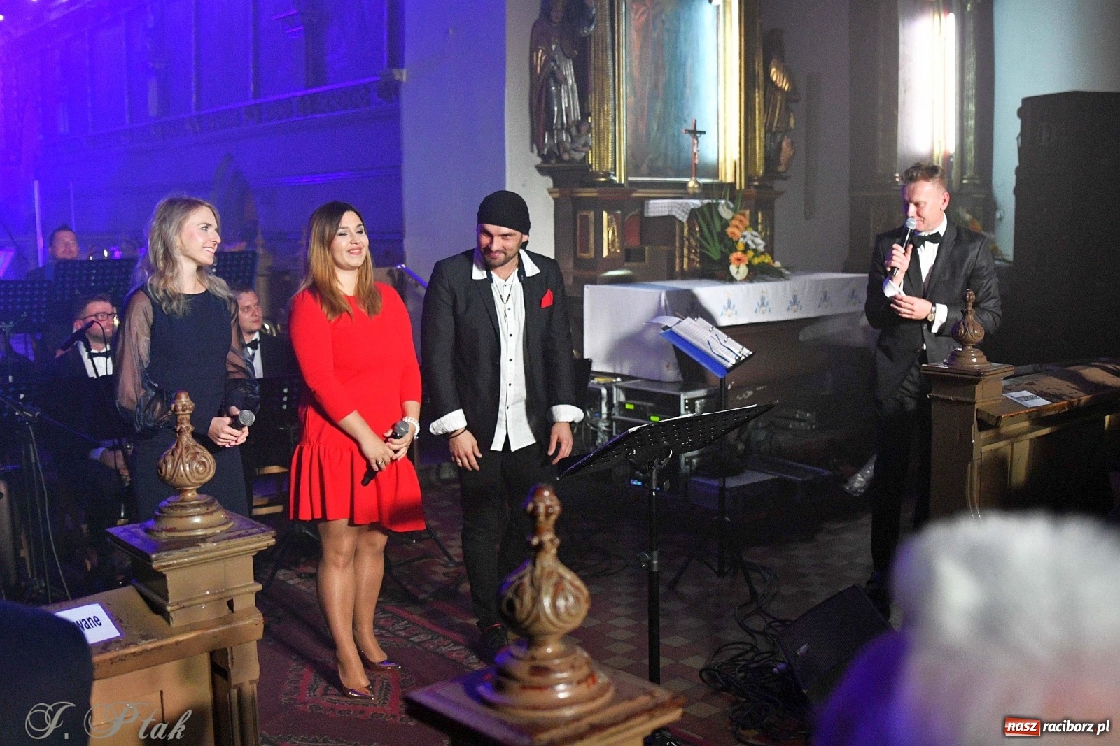 Zdjęcie w galerii na portalu naszraciborz.pl: Dzień Papieski. Wyjątkowy koncert w kościele farnym  wiadomości z regionu