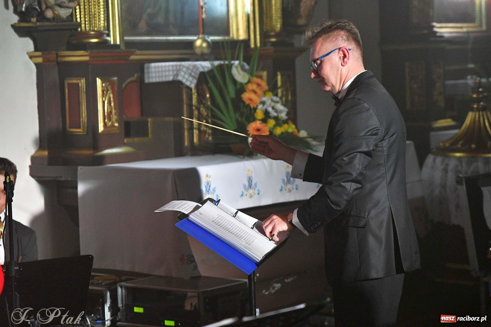 Zdjęcie w galerii na portalu naszraciborz.pl: Dzień Papieski. Wyjątkowy koncert w kościele farnym  wiadomości z regionu