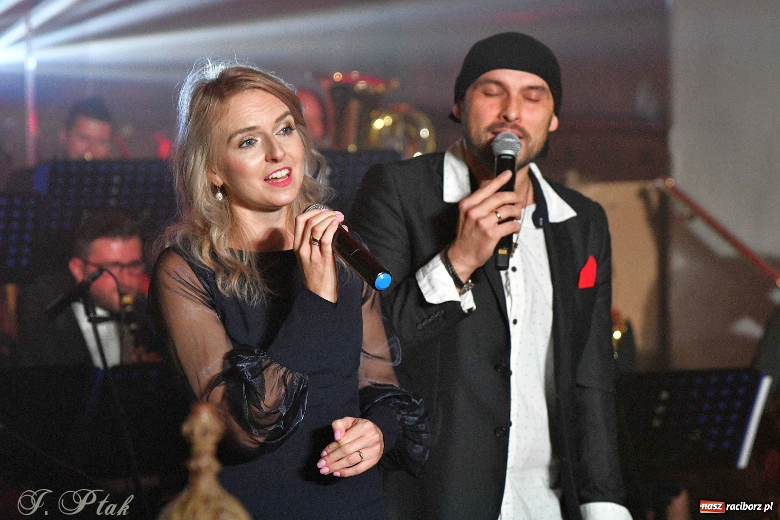 Zdjęcie w galerii na portalu naszraciborz.pl: Dzień Papieski. Wyjątkowy koncert w kościele farnym  wiadomości z regionu