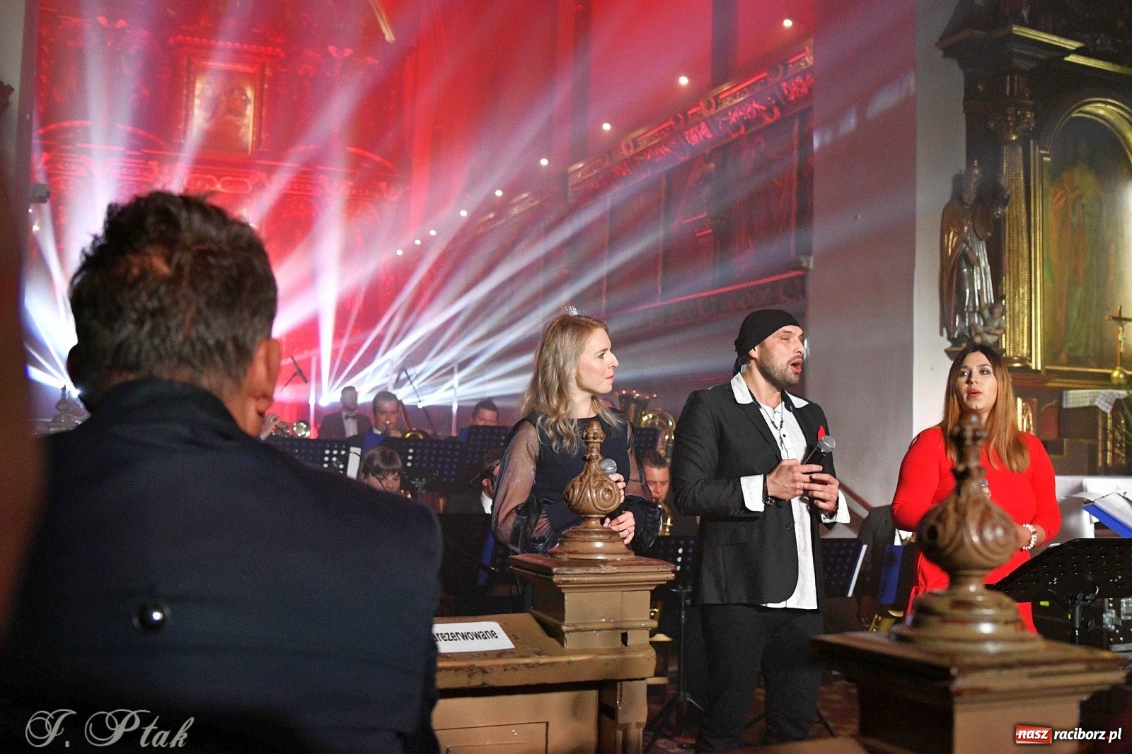 Zdjęcie w galerii na portalu naszraciborz.pl: Dzień Papieski. Wyjątkowy koncert w kościele farnym  wiadomości z regionu